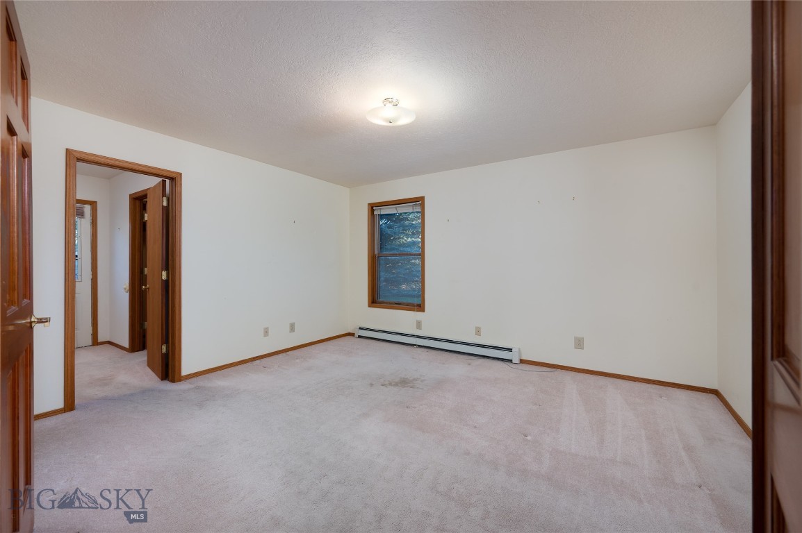8855 Sypes Canyon