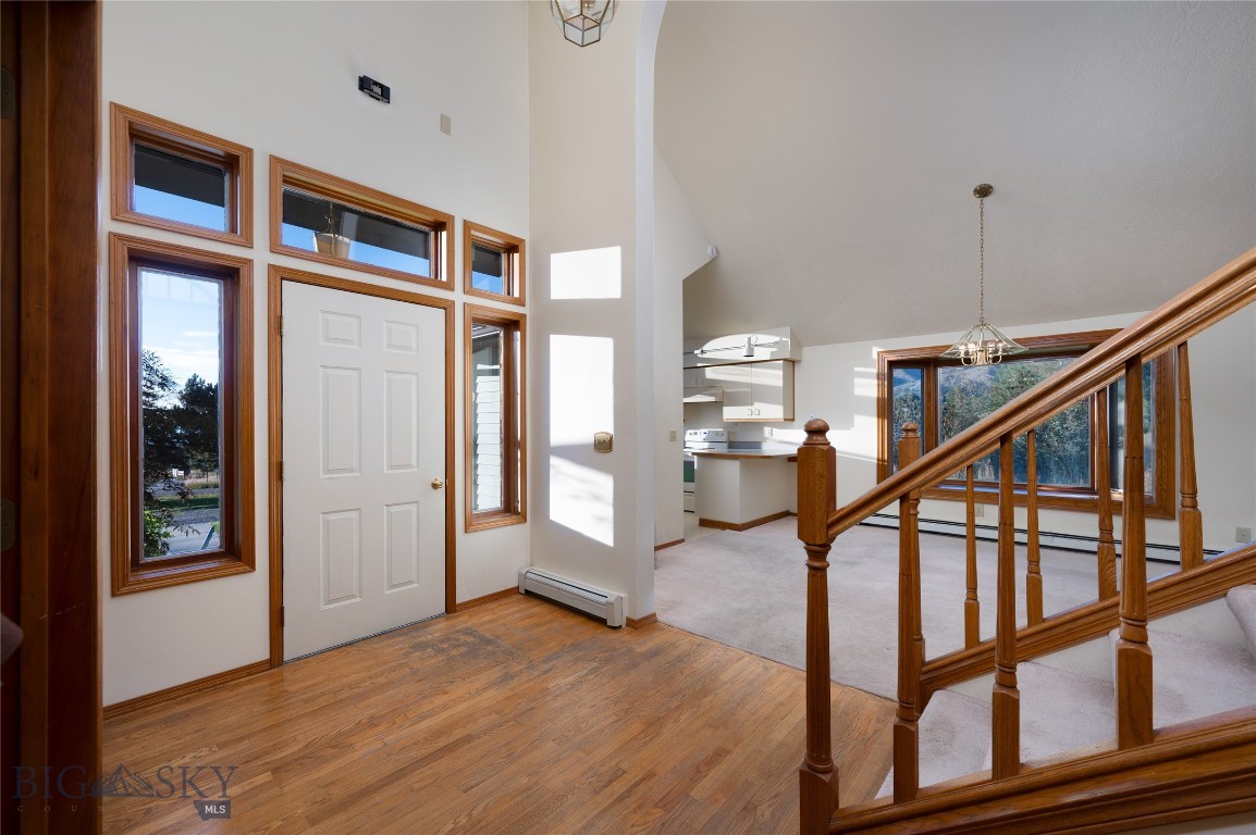 8855 Sypes Canyon
