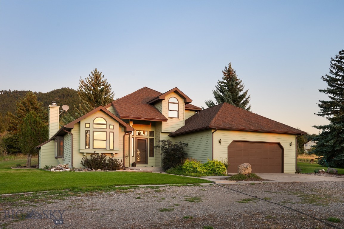8855 Sypes Canyon