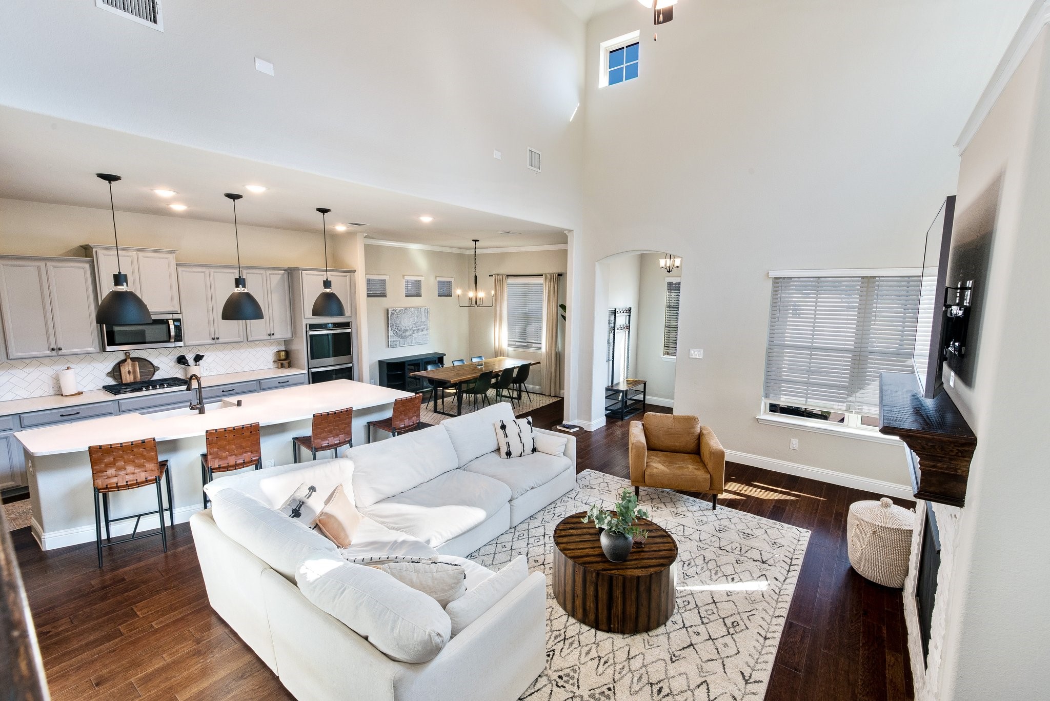 5700 Natchez Lane