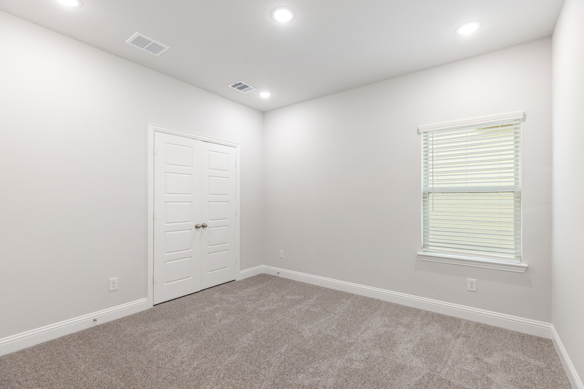 7013 Sunset Boulevard