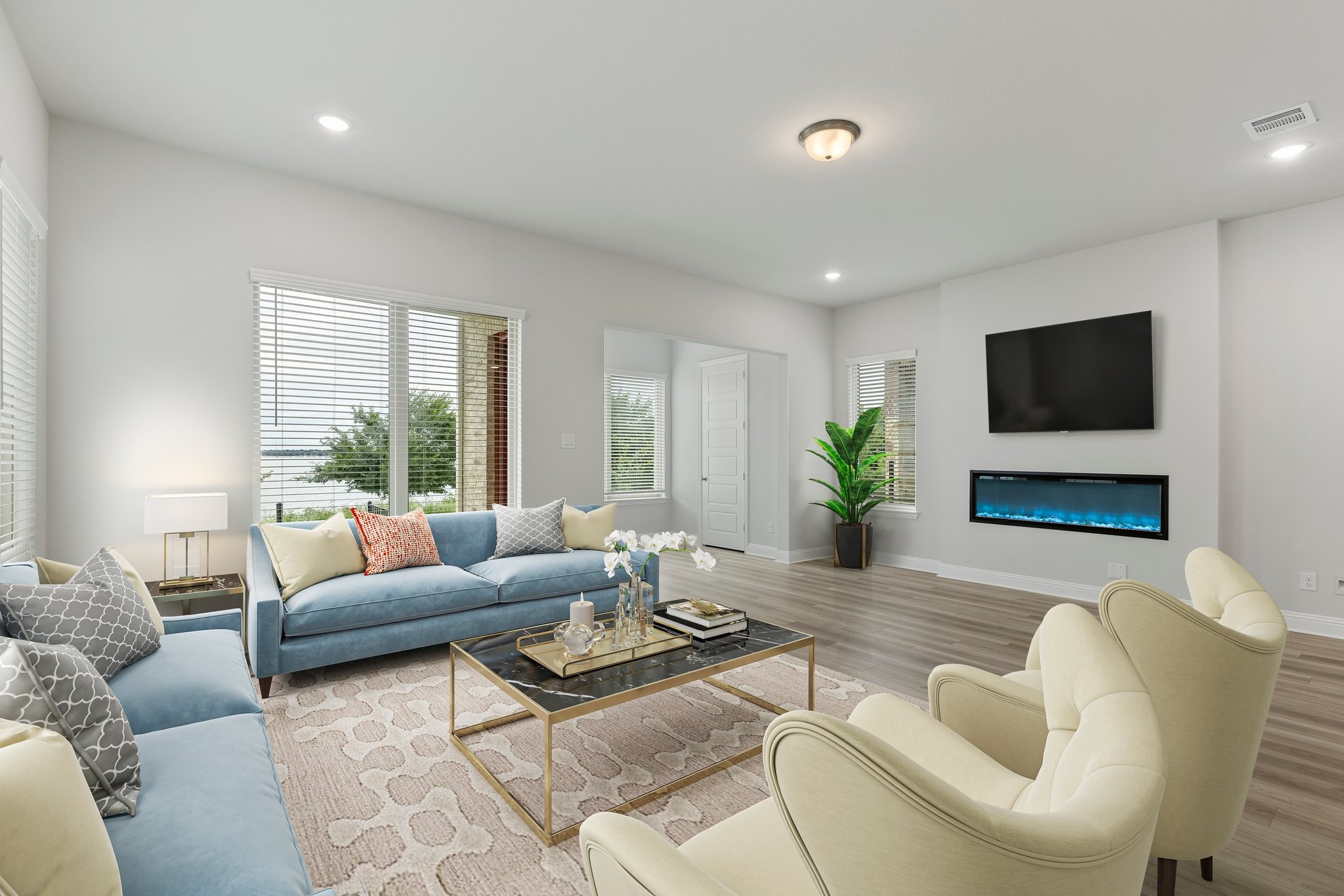 7013 Sunset Boulevard