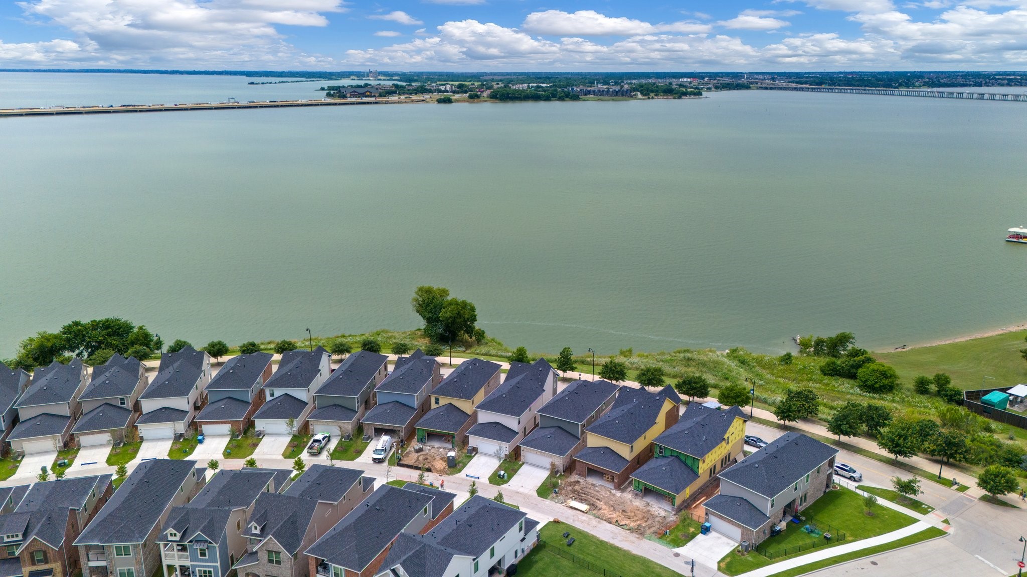 7013 Sunset Boulevard