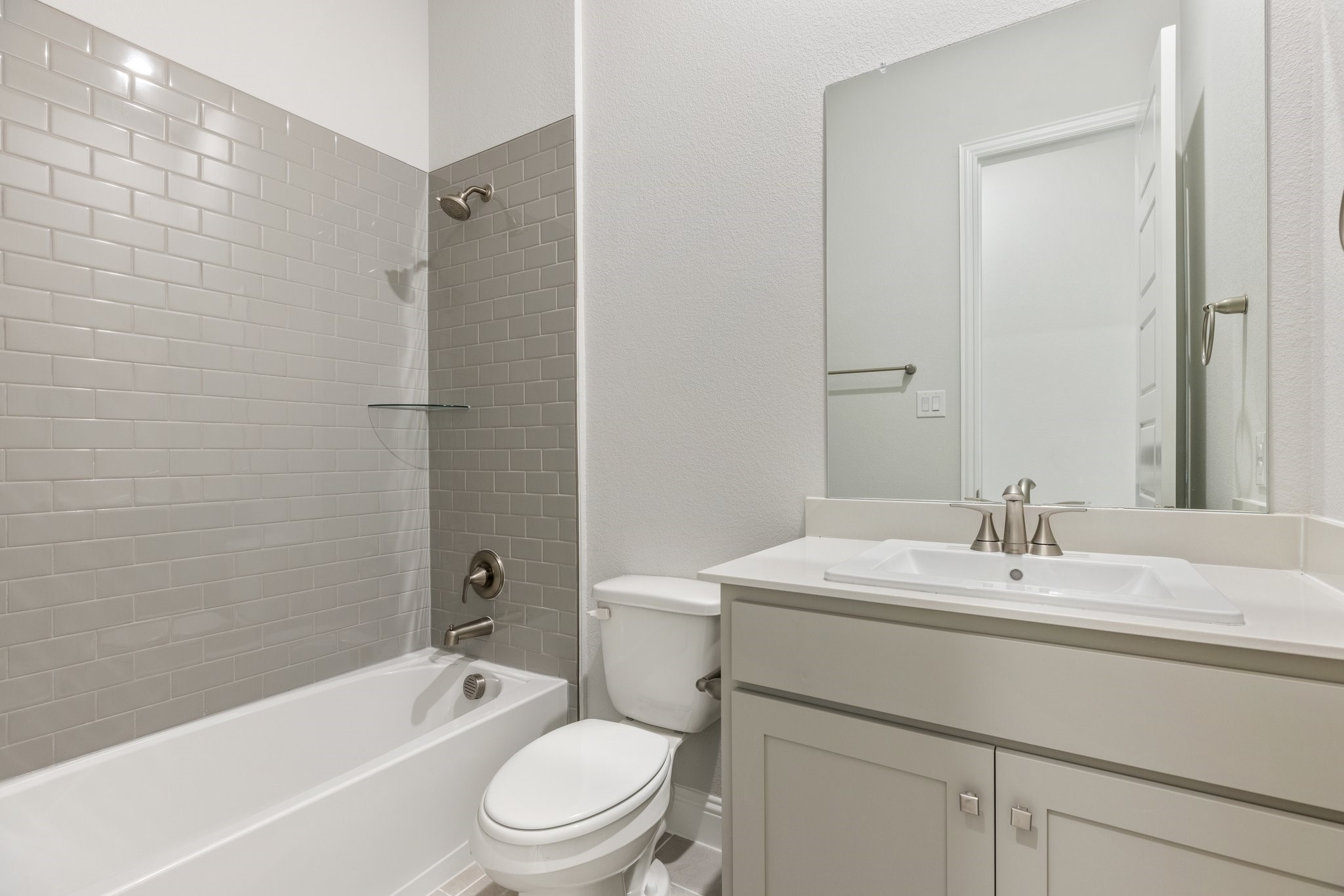 7013 Sunset Boulevard