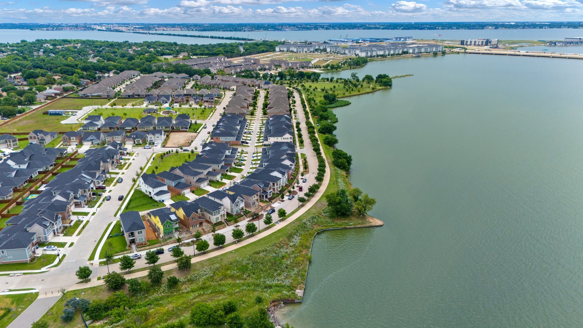 7013 Sunset Boulevard