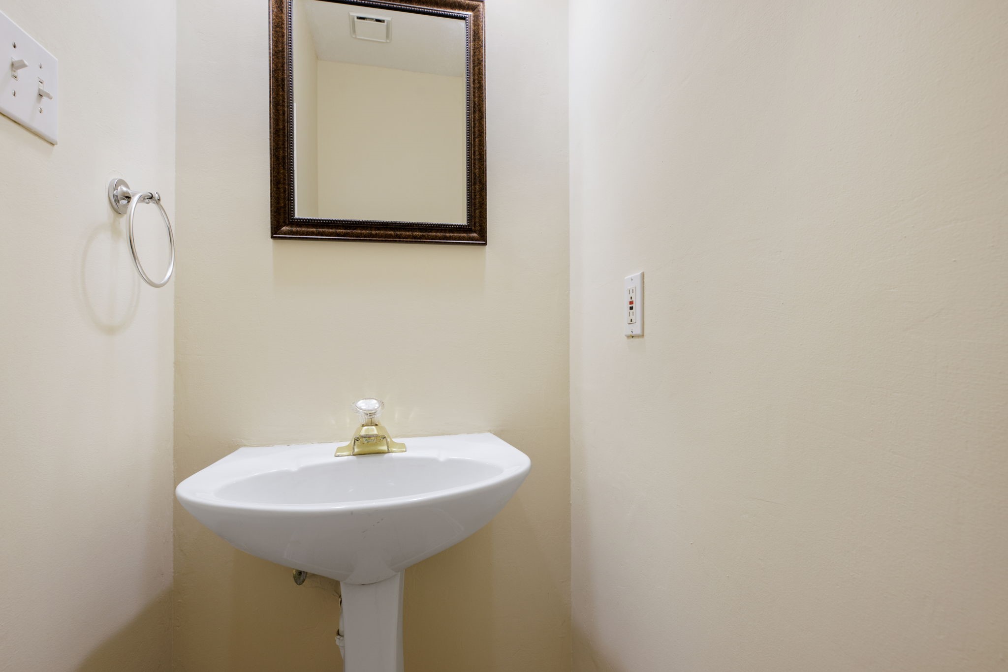 6213 Warrington Drive