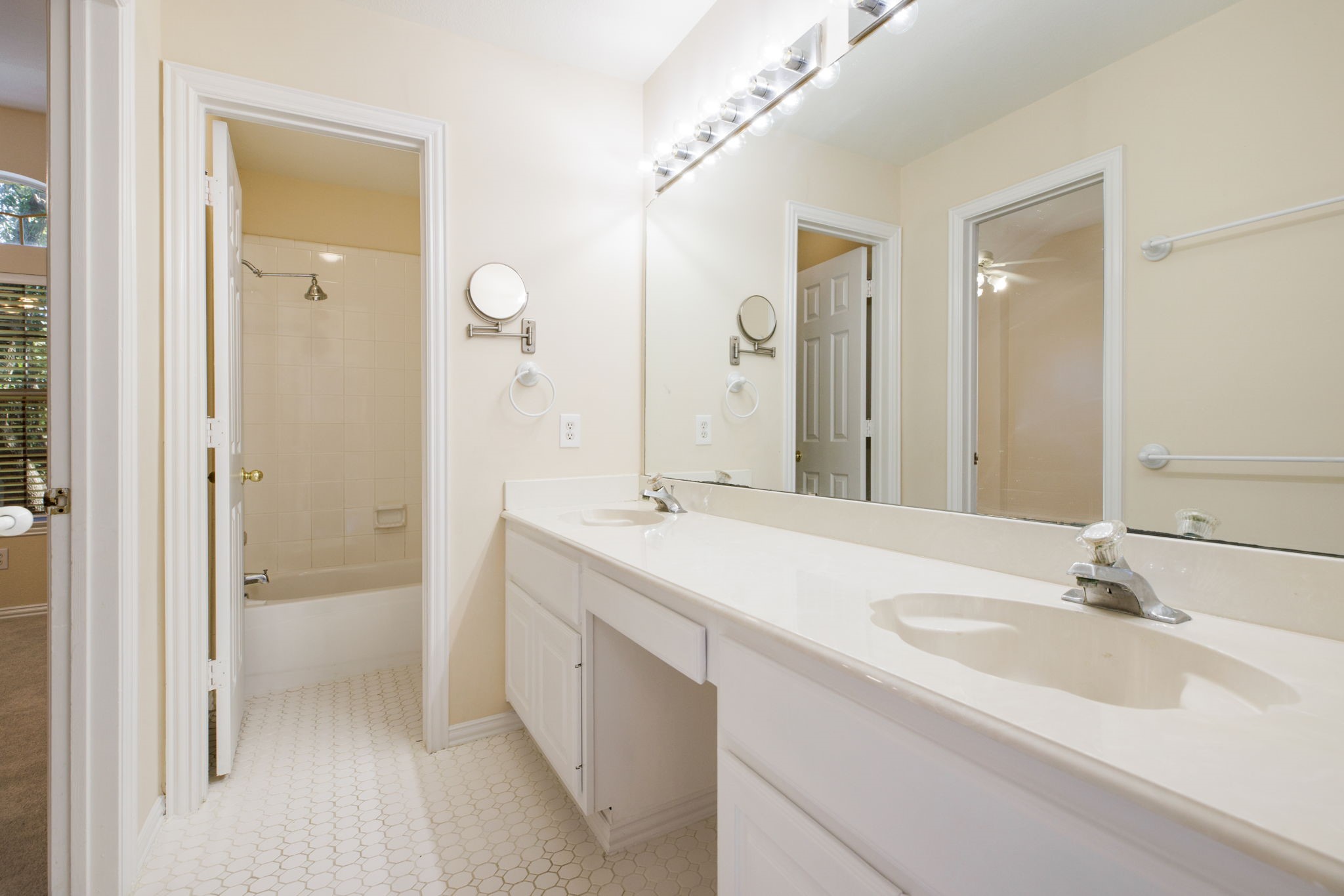 6213 Warrington Drive