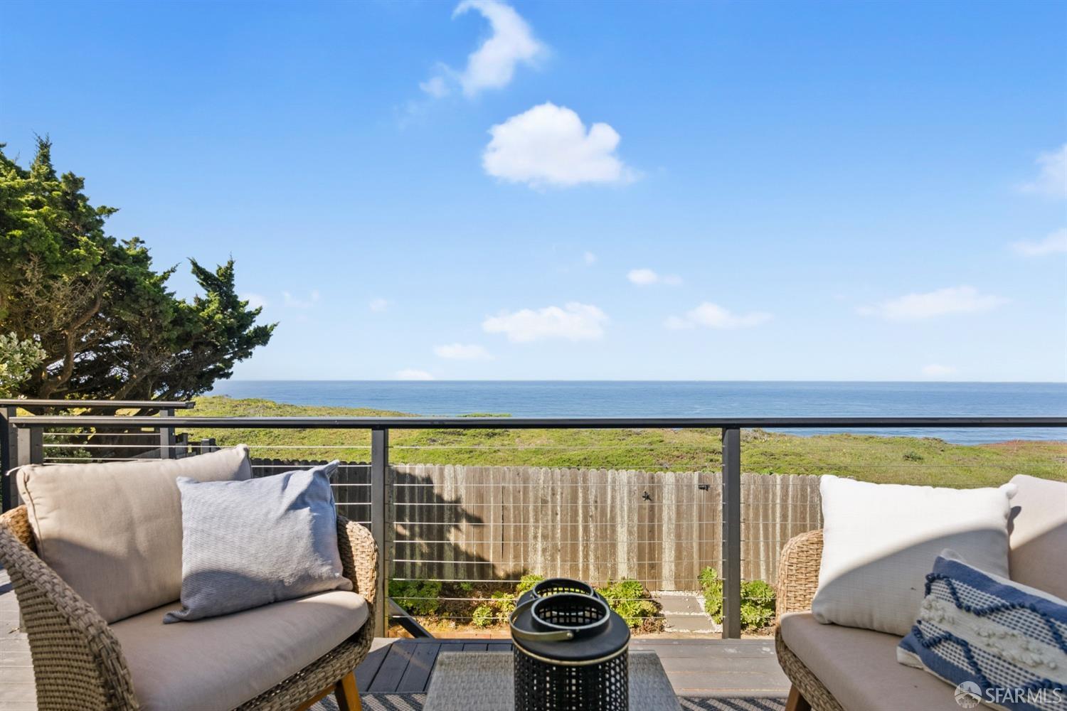 30 Palisades Drive