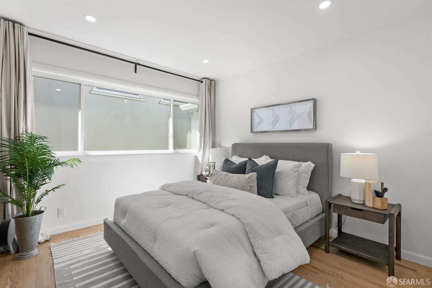 30 Palisades Drive