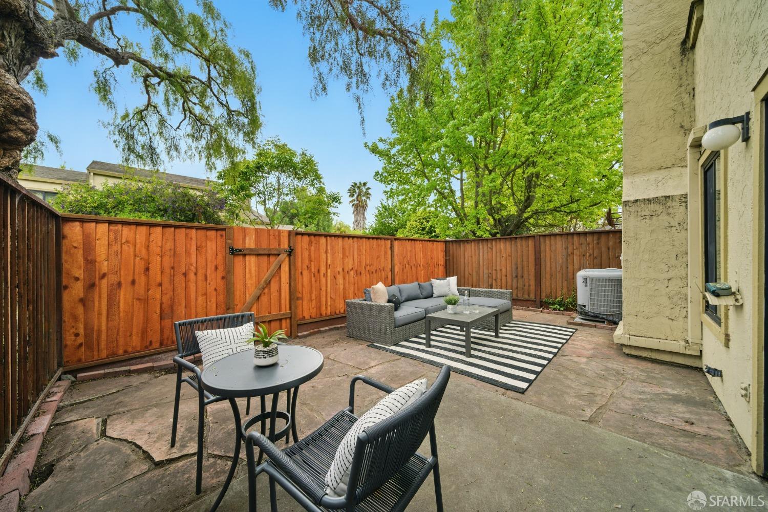 543 Tyrella Avenue