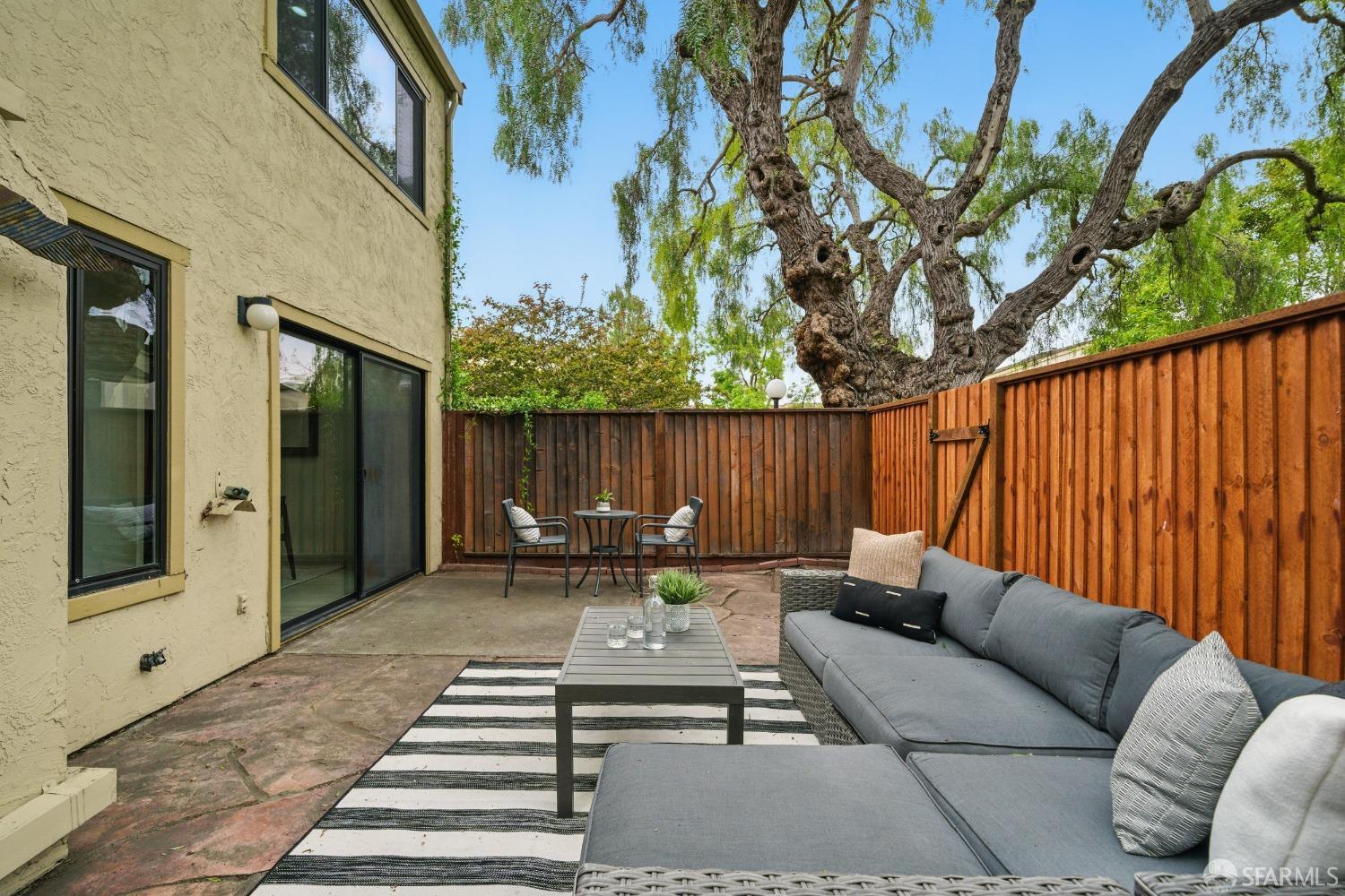 543 Tyrella Avenue