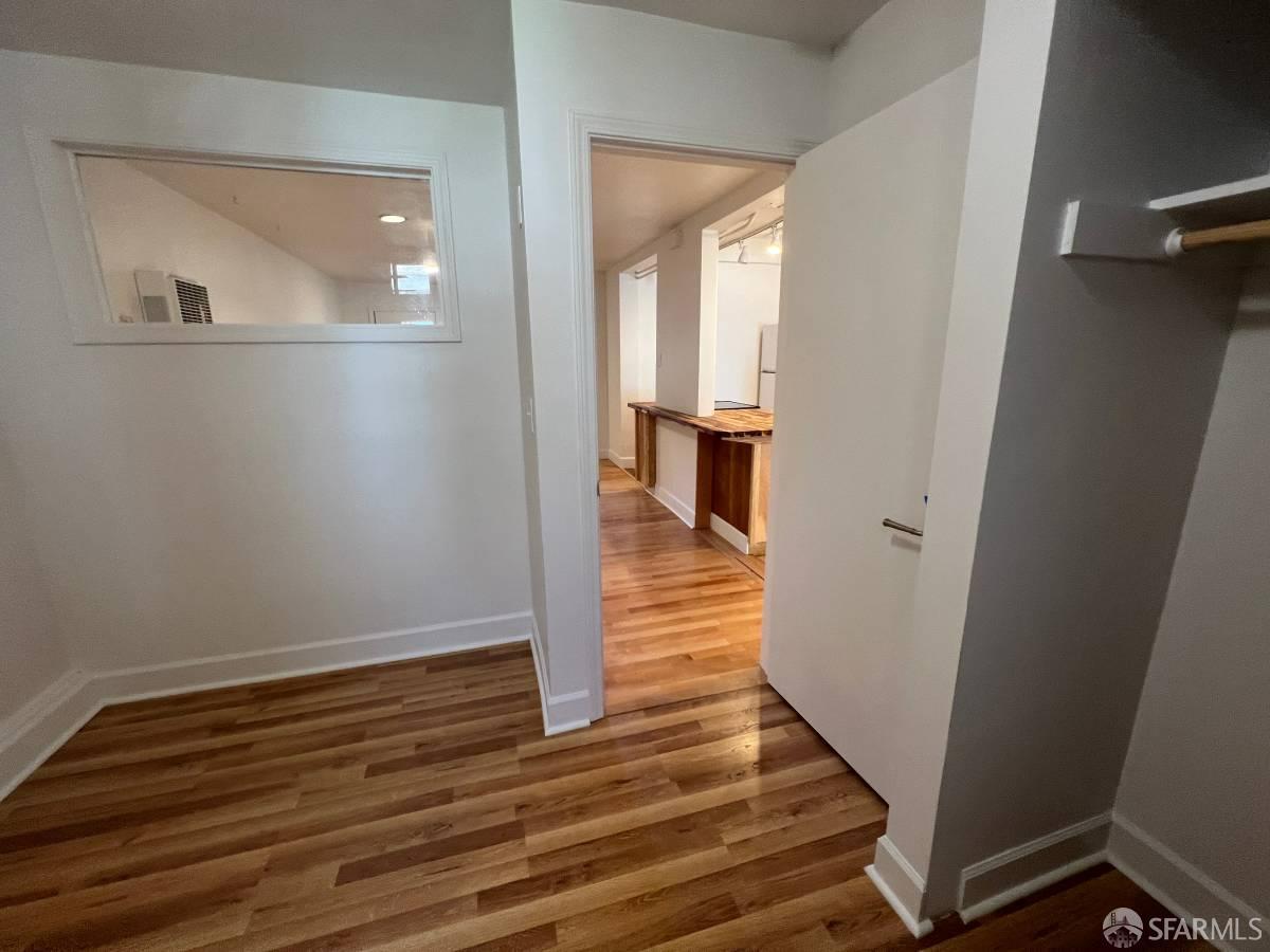 1404 Van Dyke Avenue # B