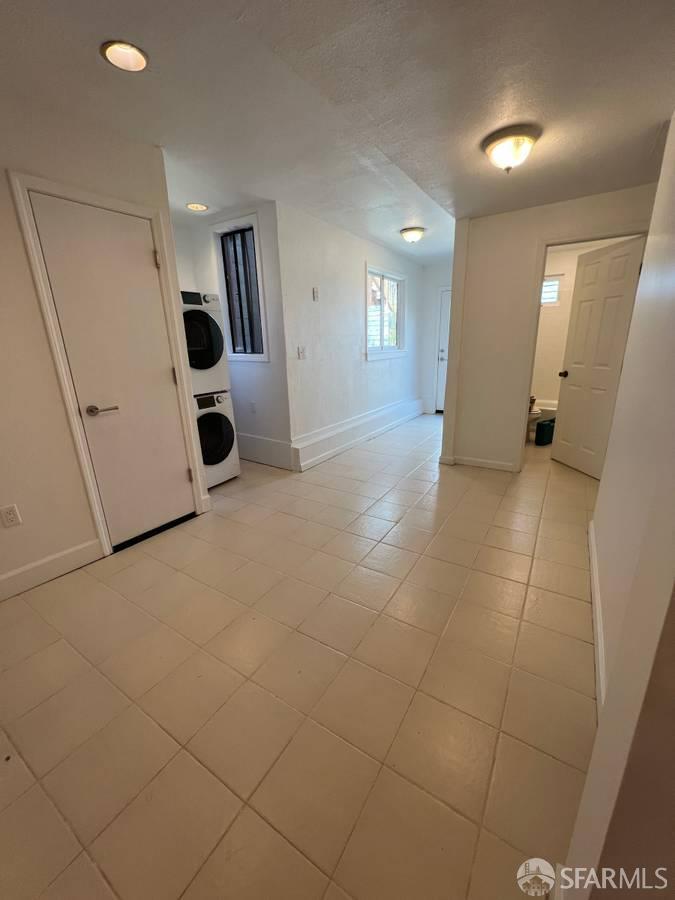 1404 Van Dyke Avenue # B