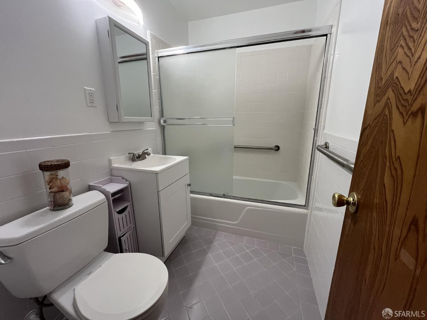 124 Rivoli Street # 2