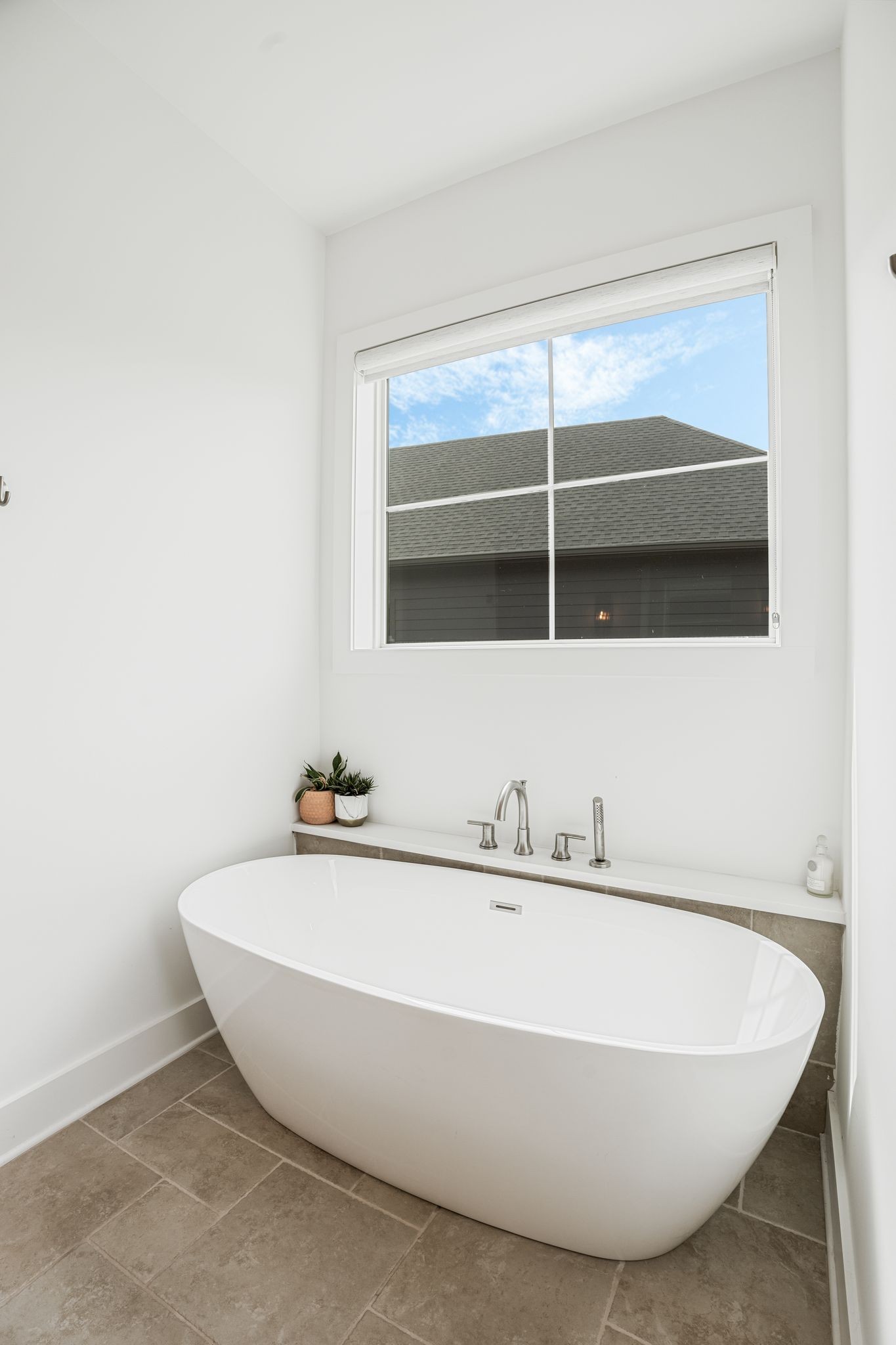 6412A Premier Dr