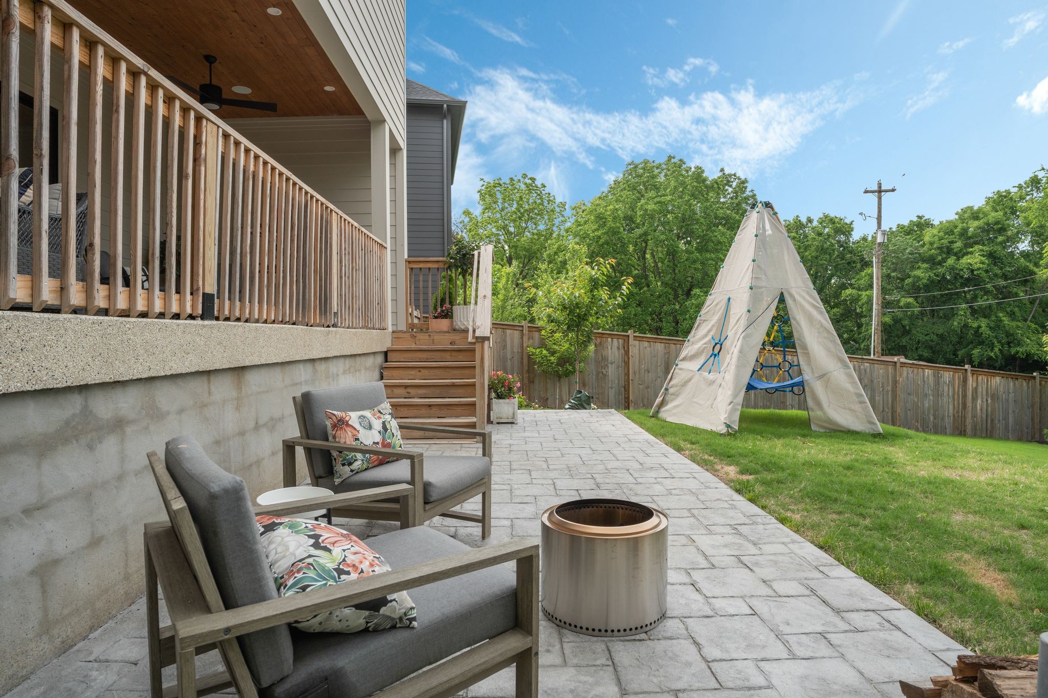 6412A Premier Dr