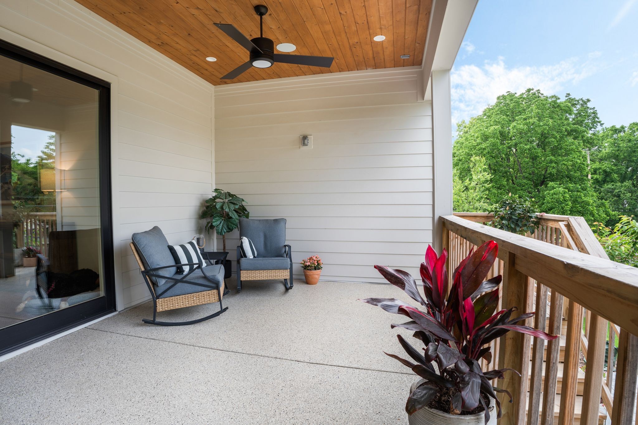 6412A Premier Dr