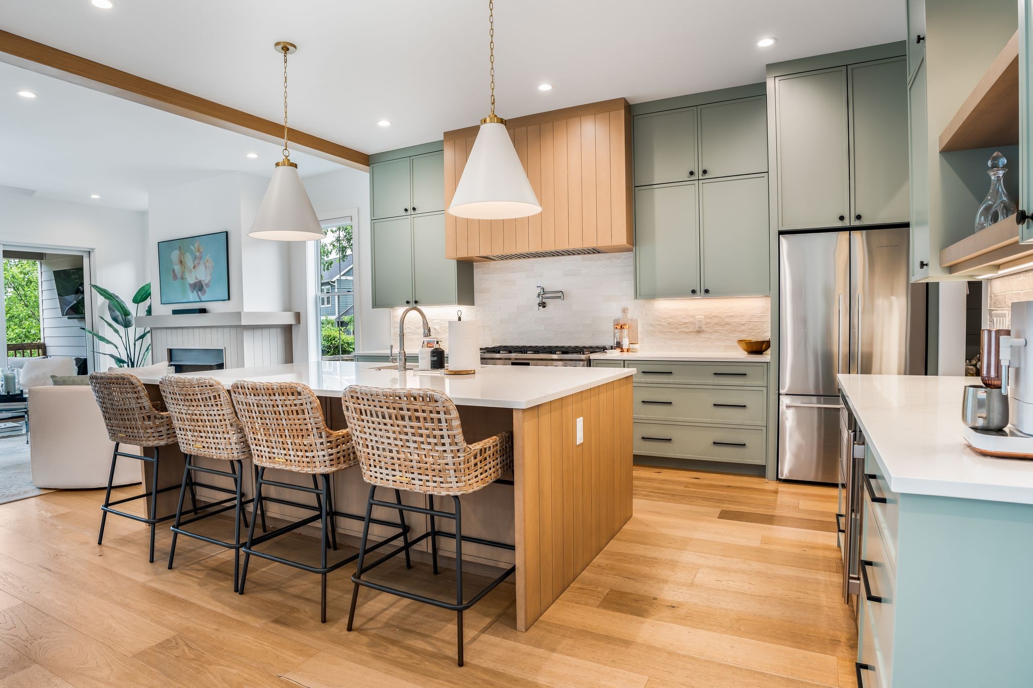 6412A Premier Dr