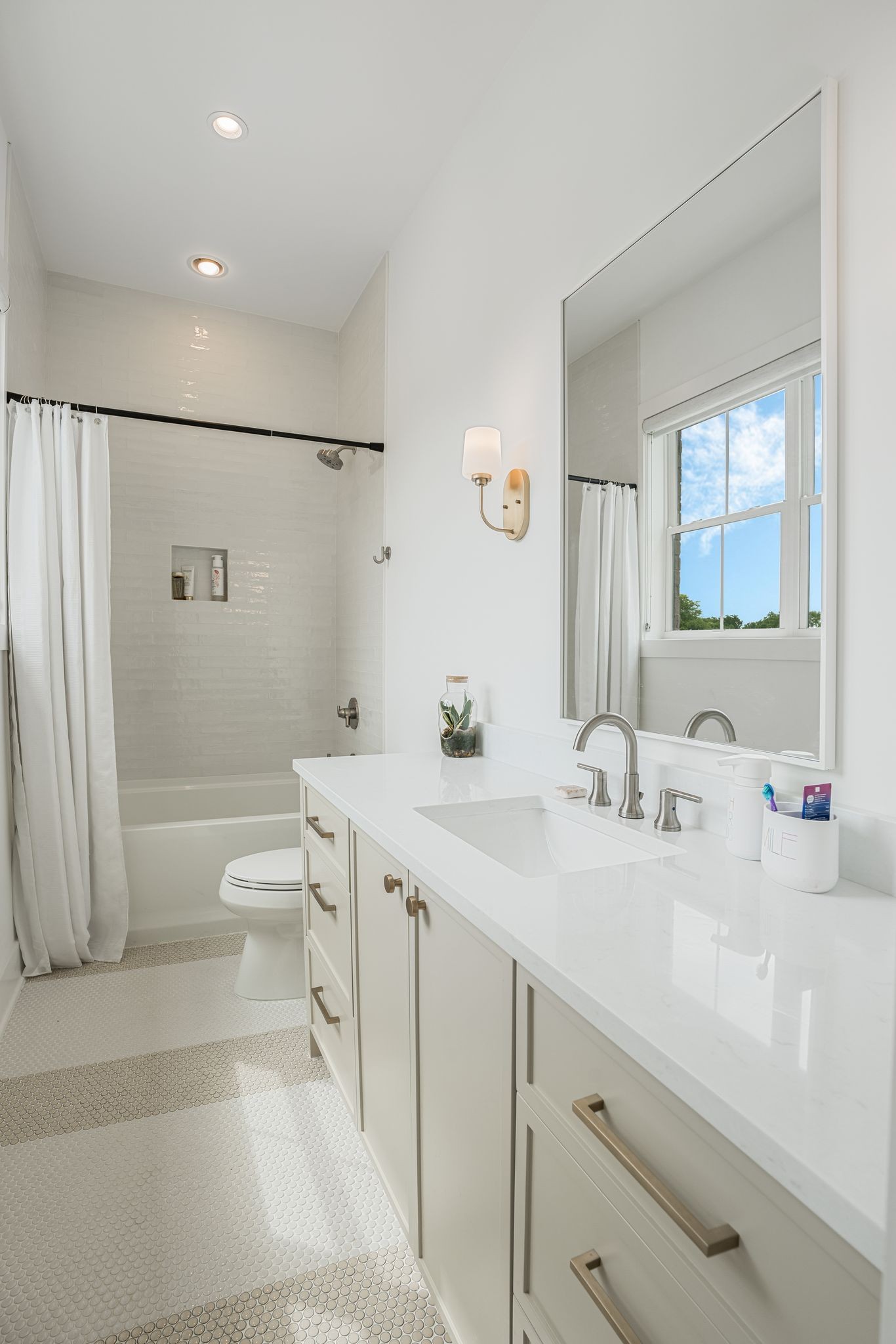 6412A Premier Dr