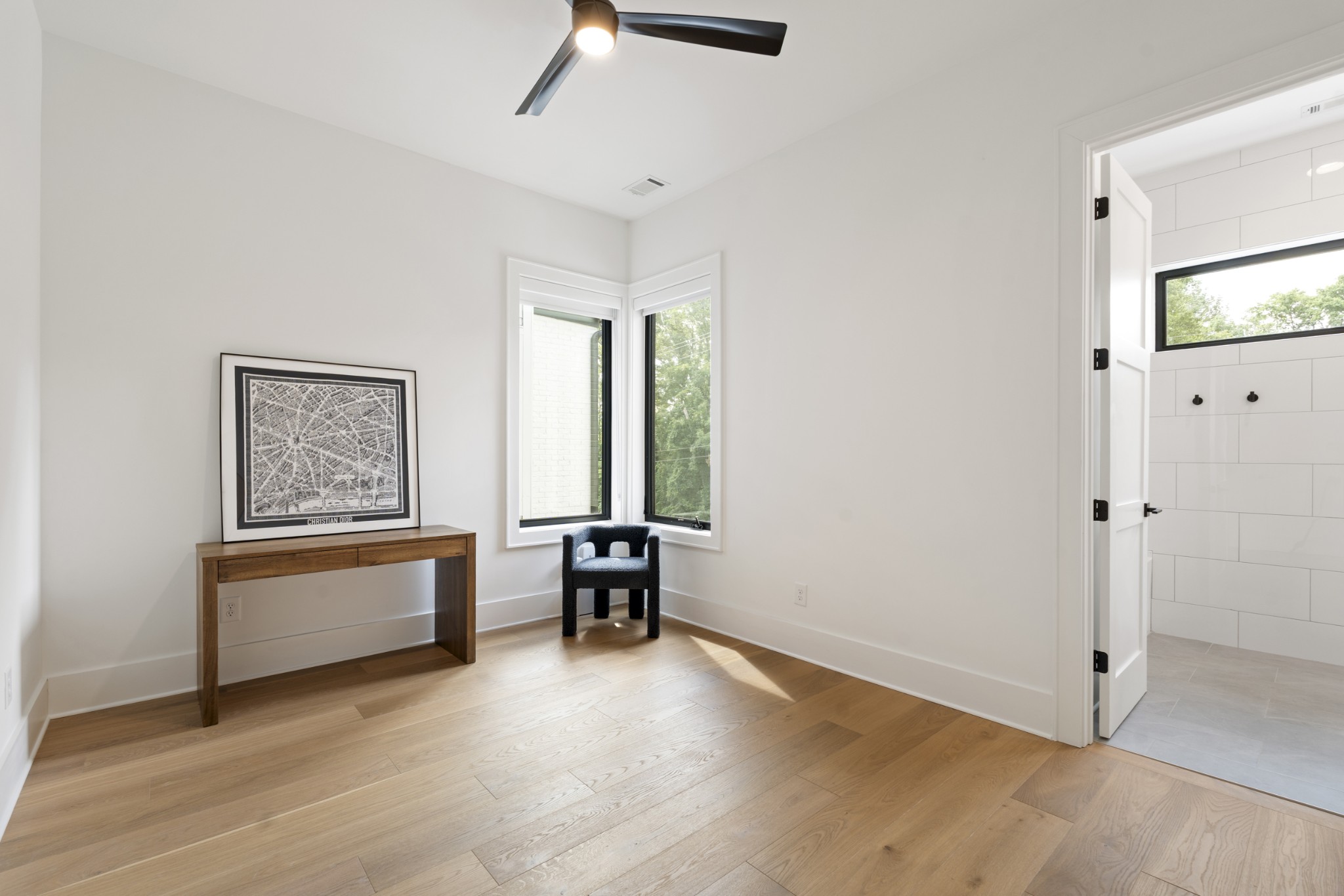 826 Kirkwood Ave Unit: B