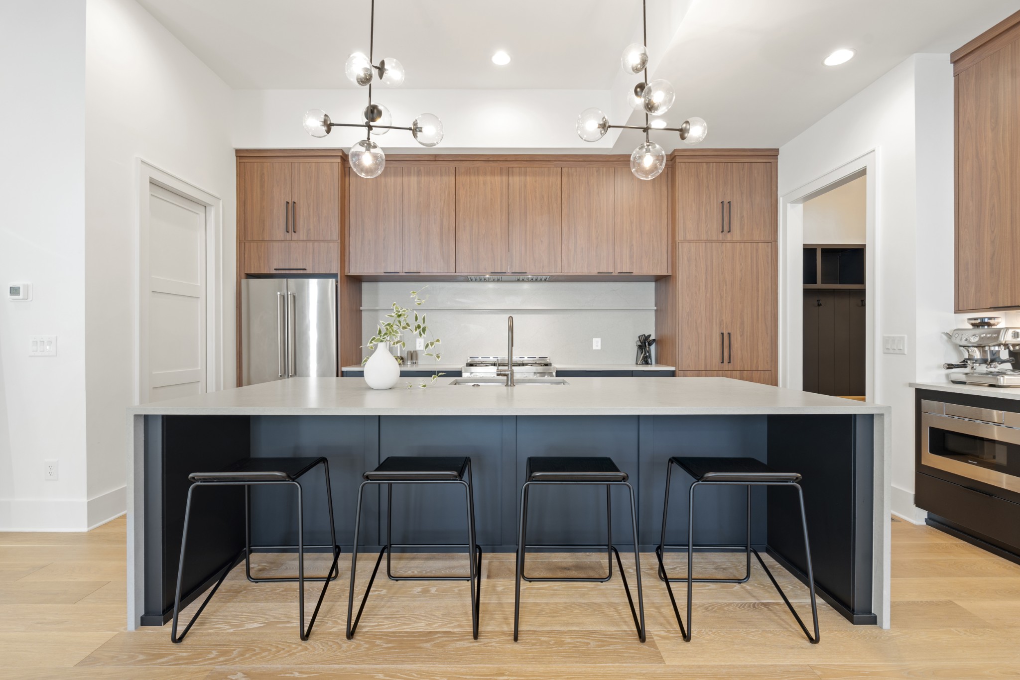 826 Kirkwood Ave Unit: B