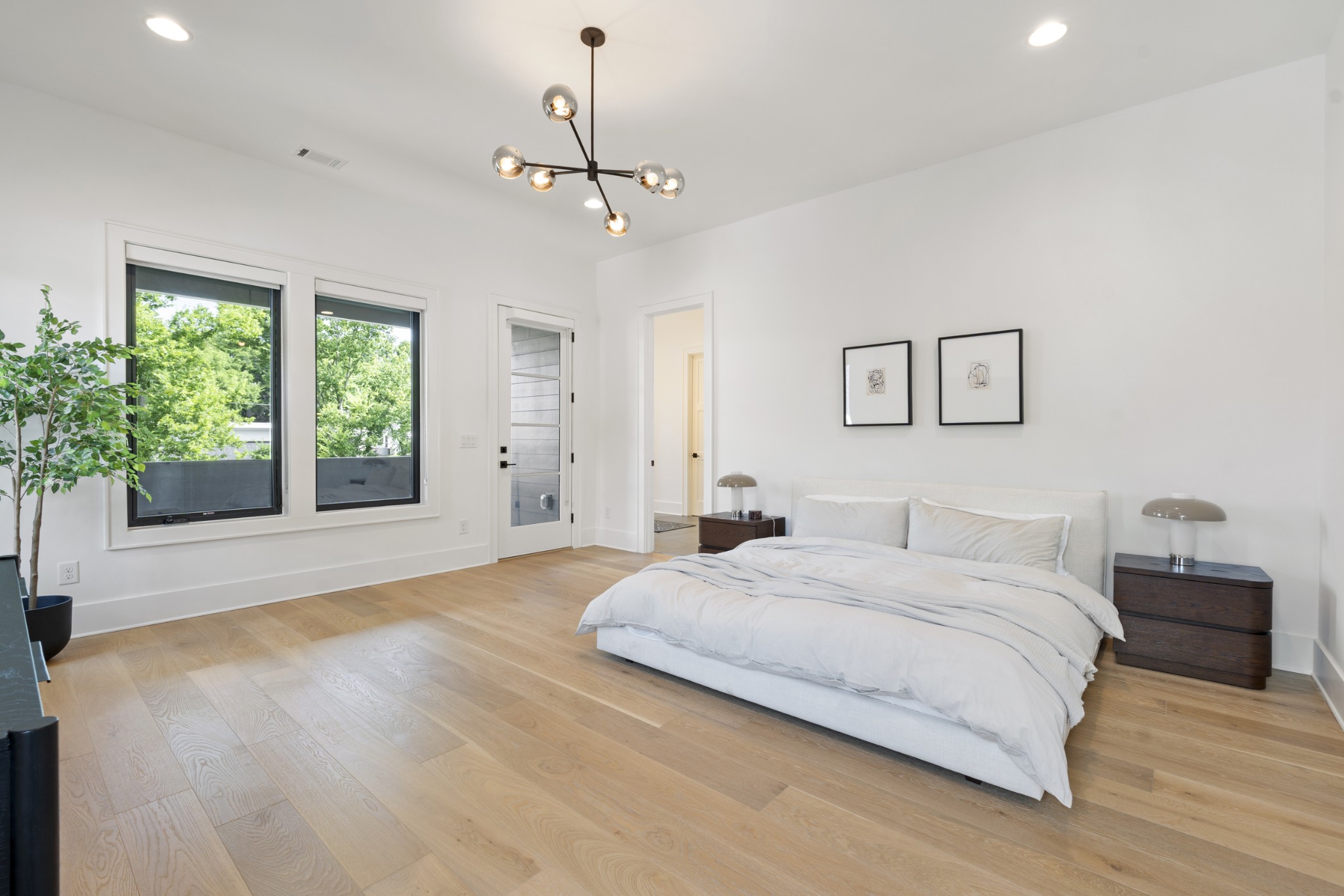 826 Kirkwood Ave Unit: B