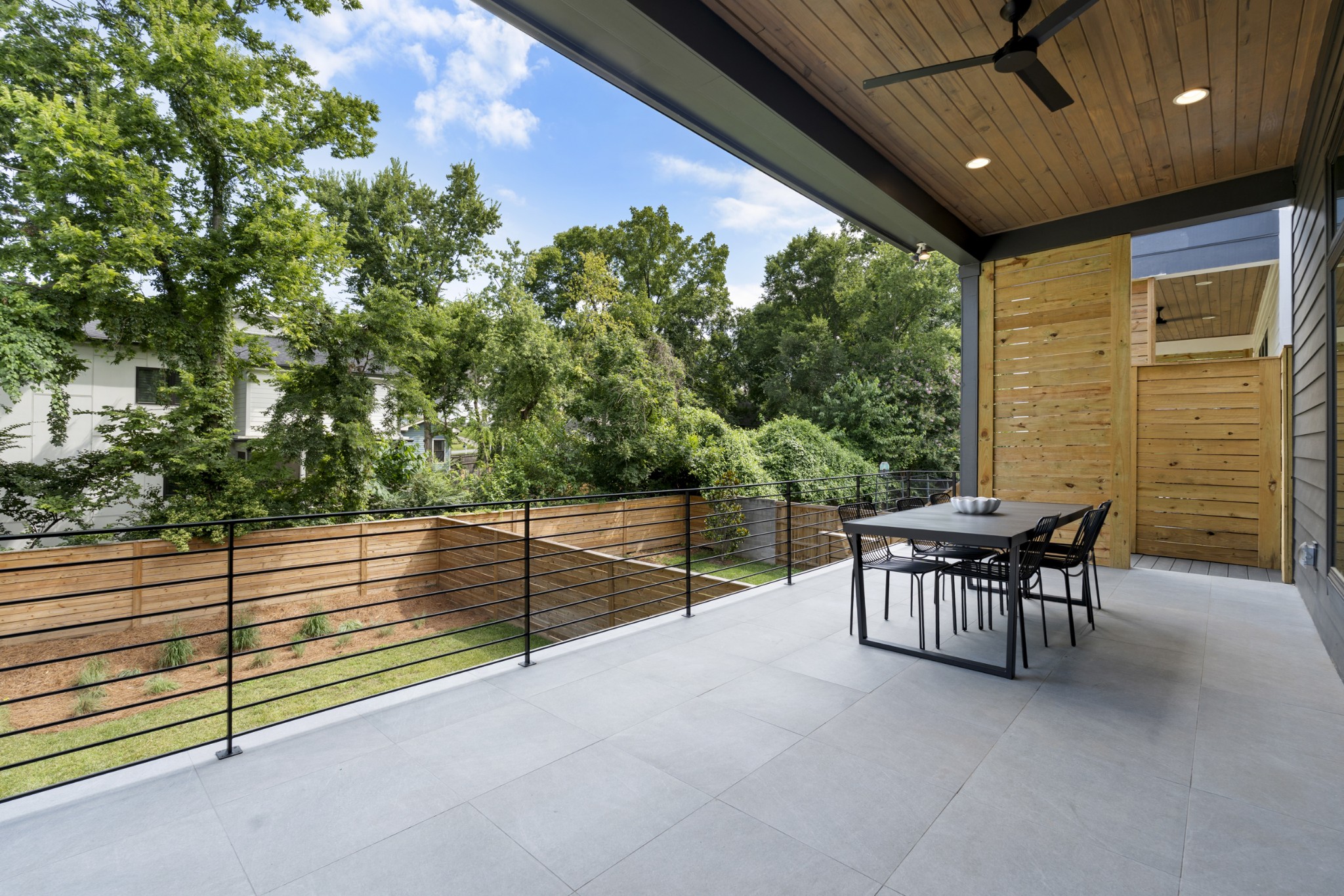 826 Kirkwood Ave Unit: B