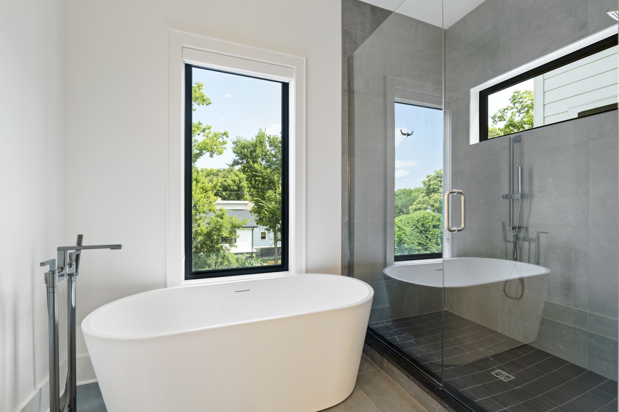 826 Kirkwood Ave Unit: B