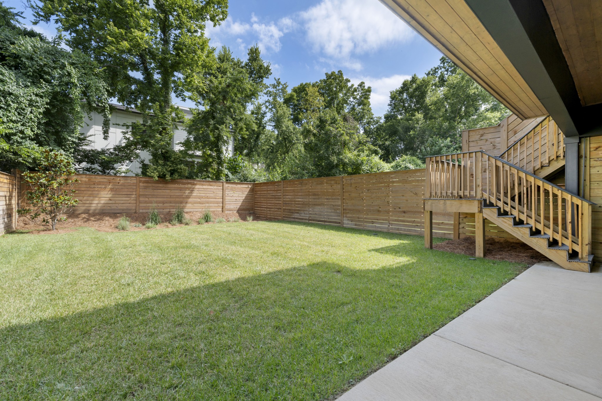 826 Kirkwood Ave Unit: B