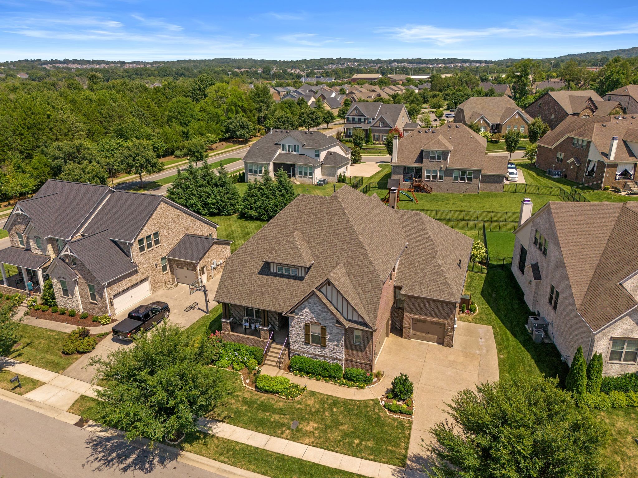 2004 Belsford Dr