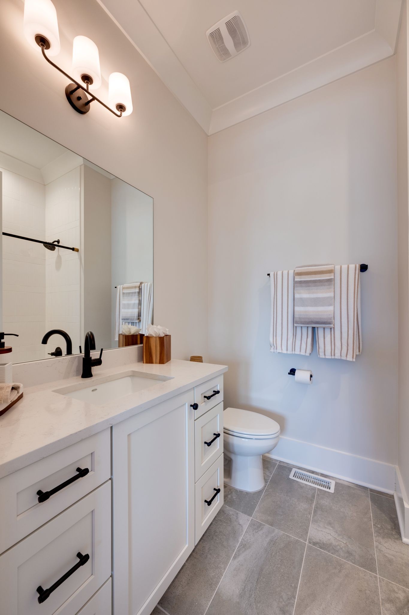 3066 Long Branch Cir