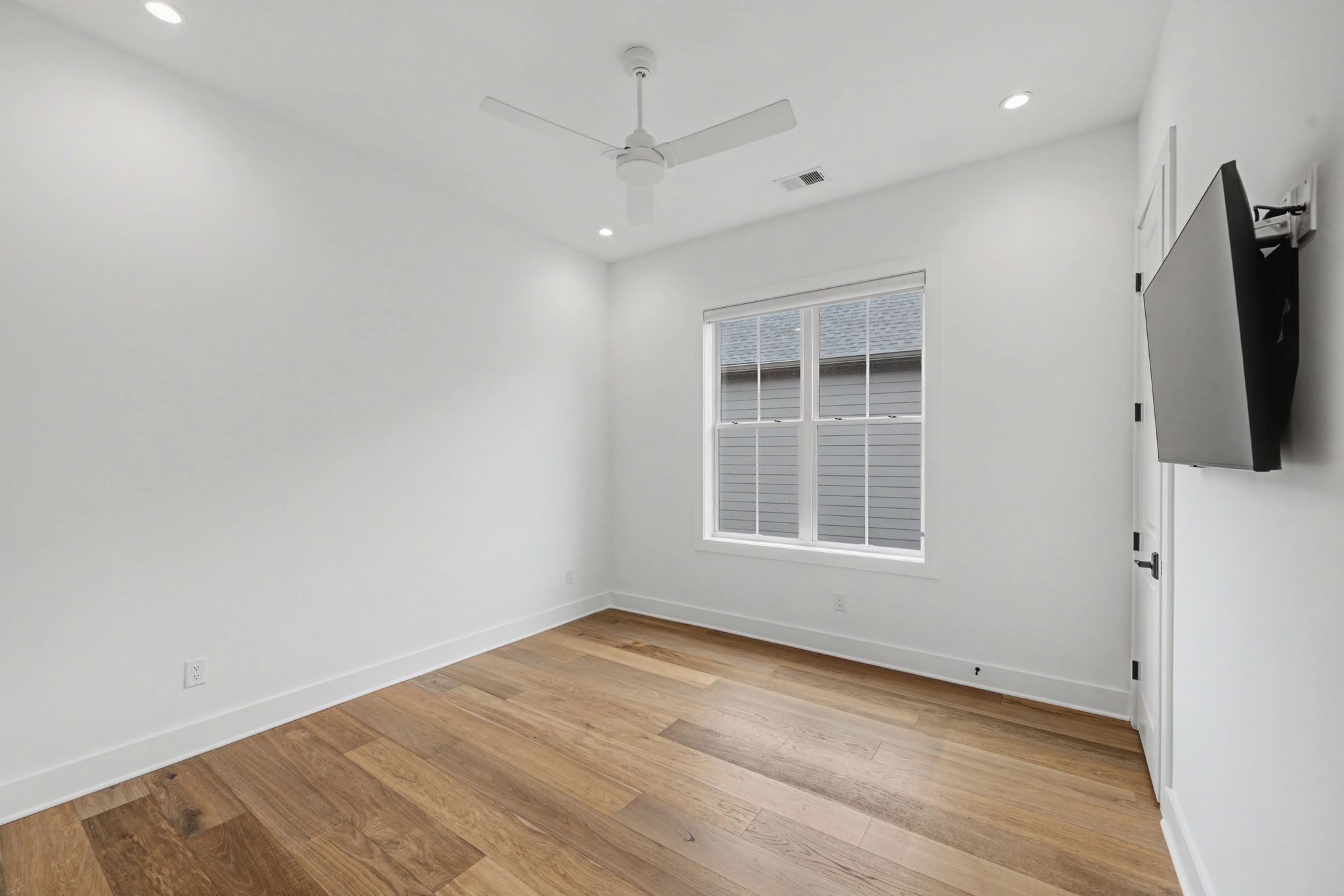 6412A Premier Dr