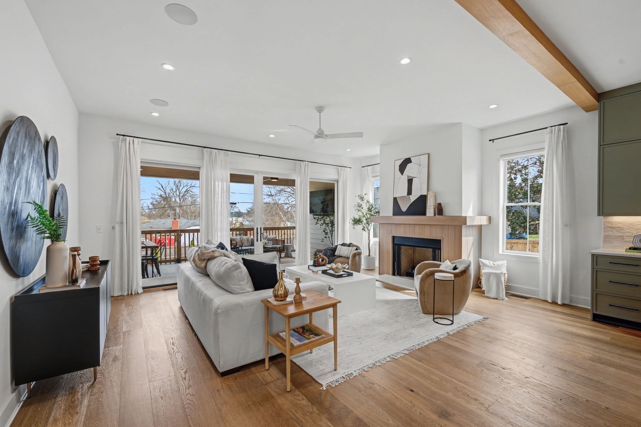 6412A Premier Dr