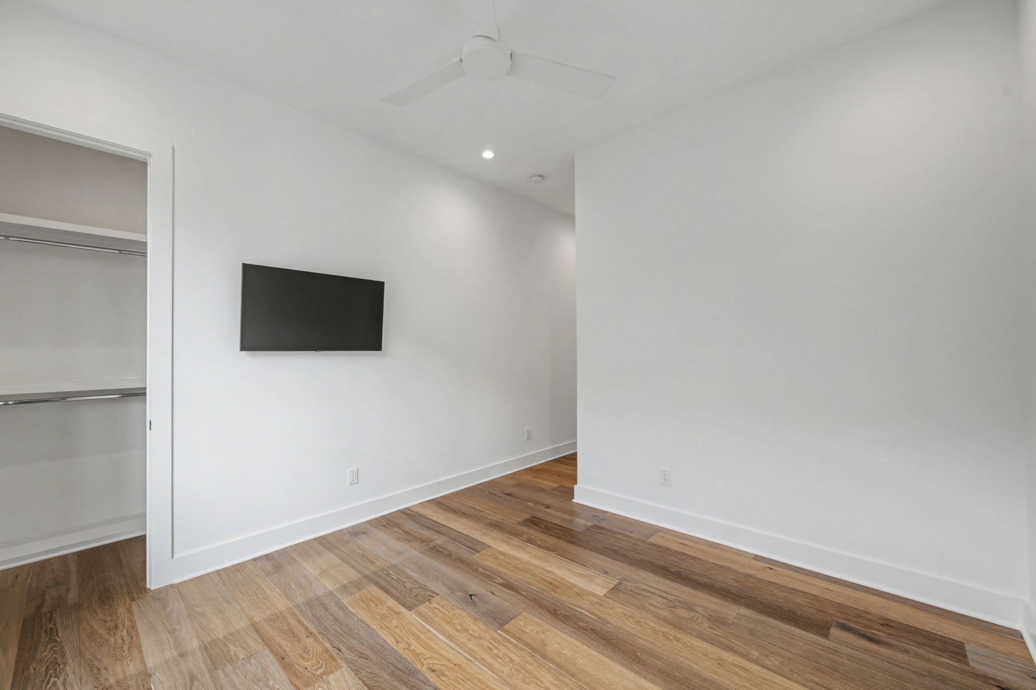 6412A Premier Dr