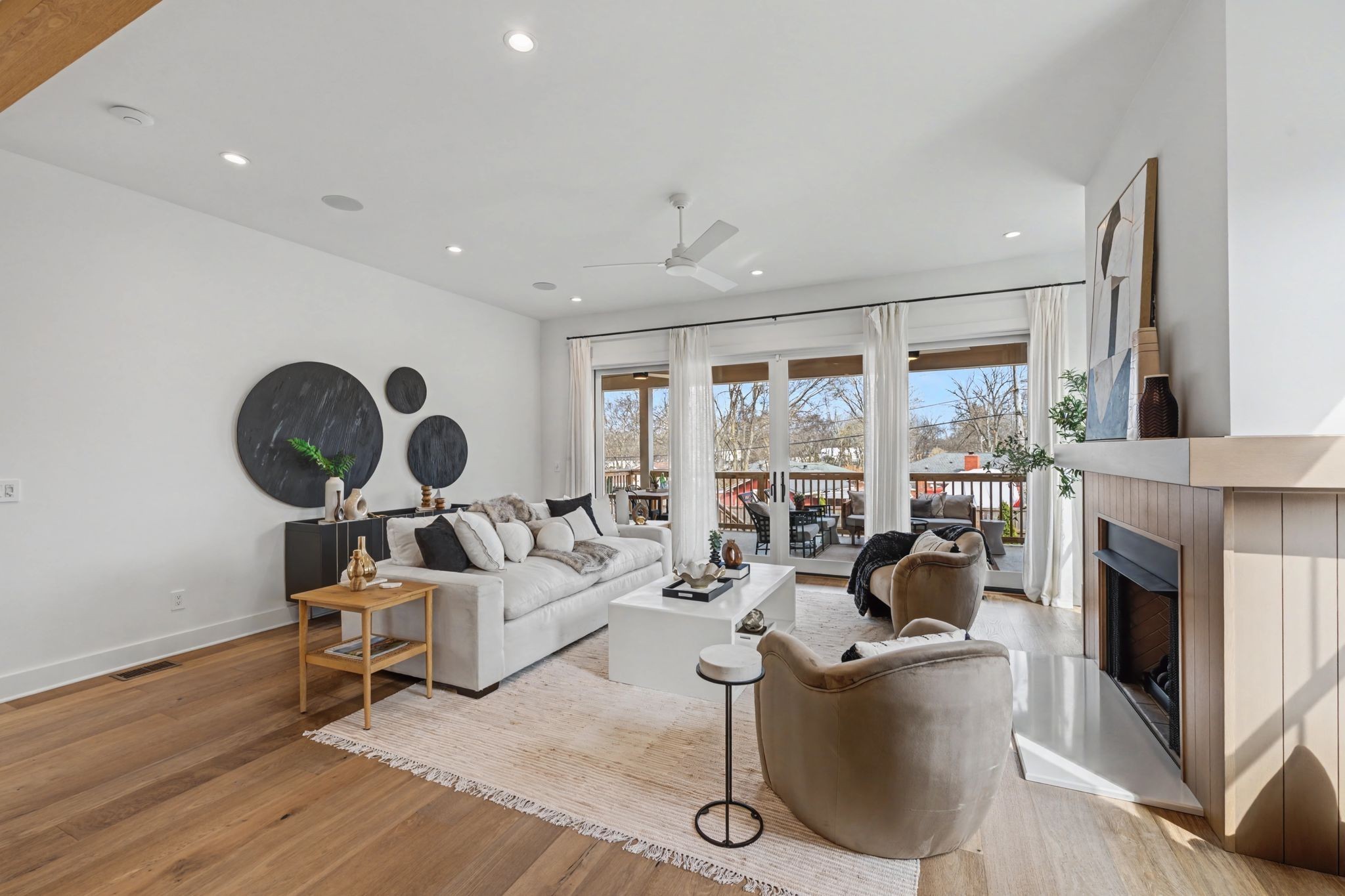 6412A Premier Dr