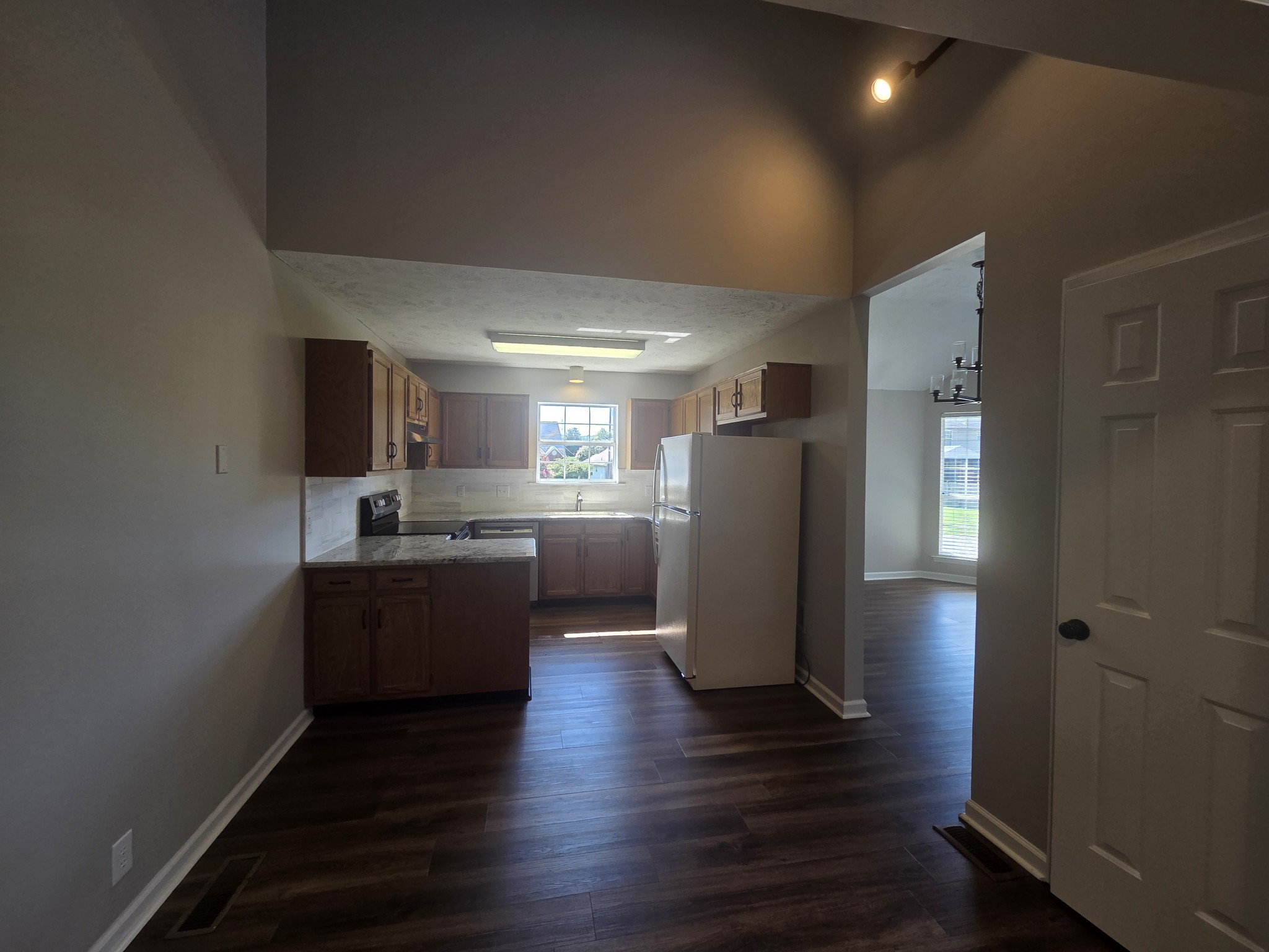 3704 Nate Cv