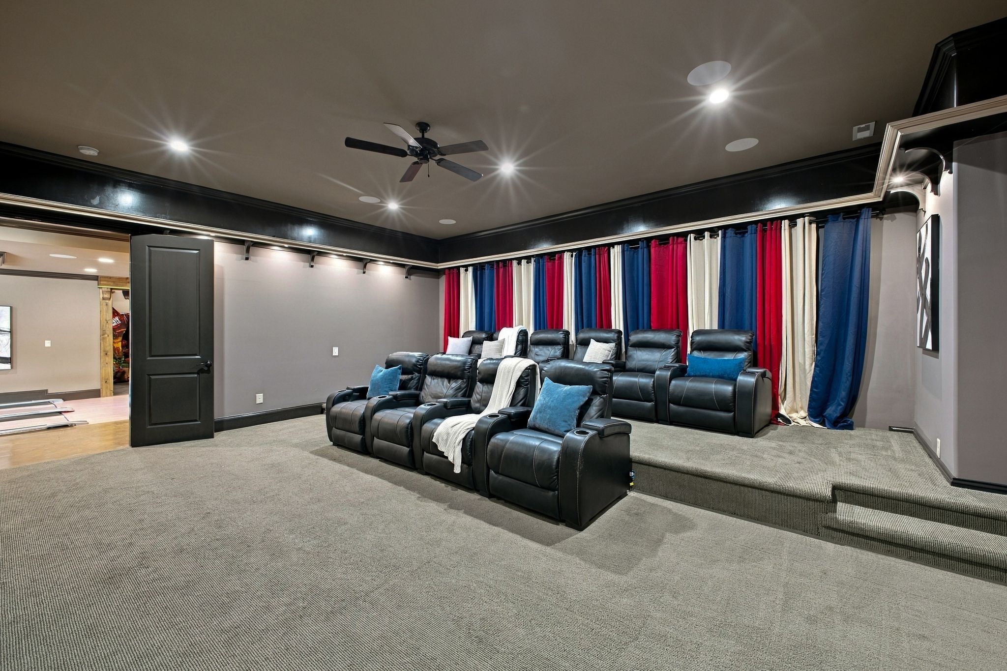 4436 Ivan Creek Dr