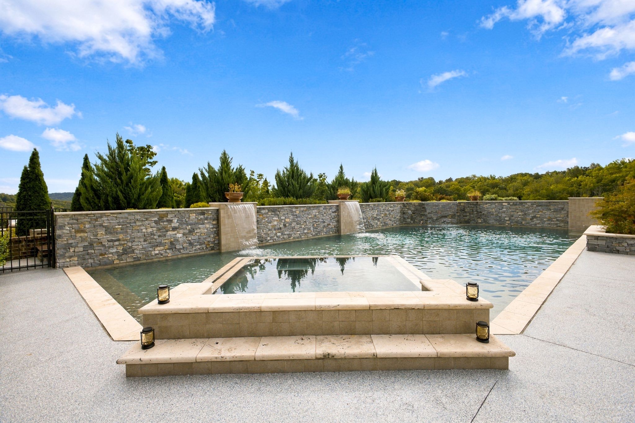 4436 Ivan Creek Dr