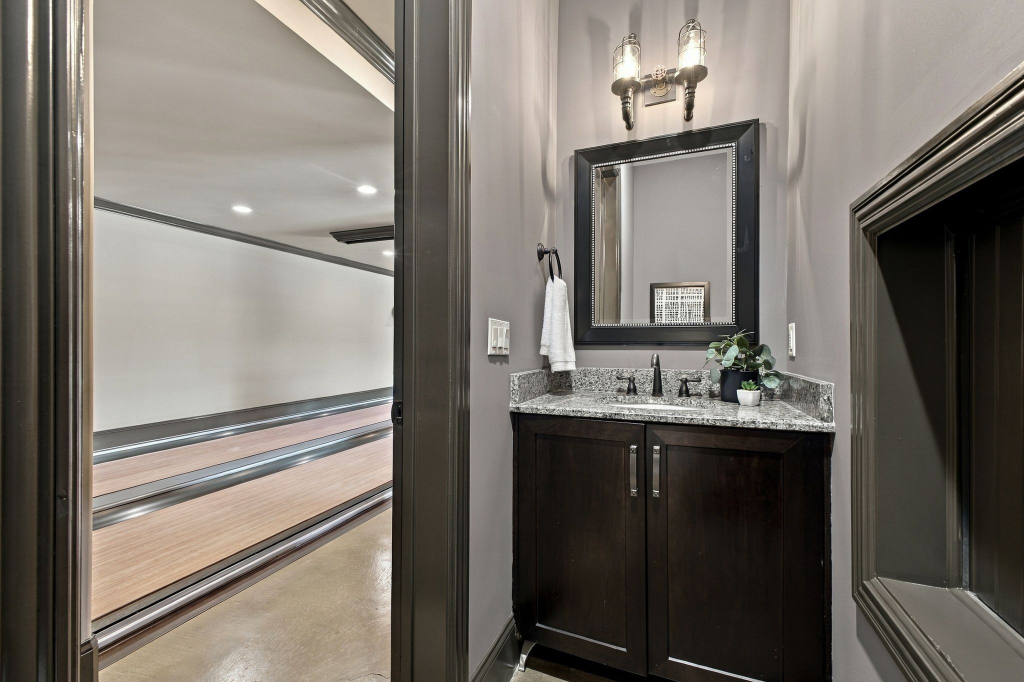 4436 Ivan Creek Dr