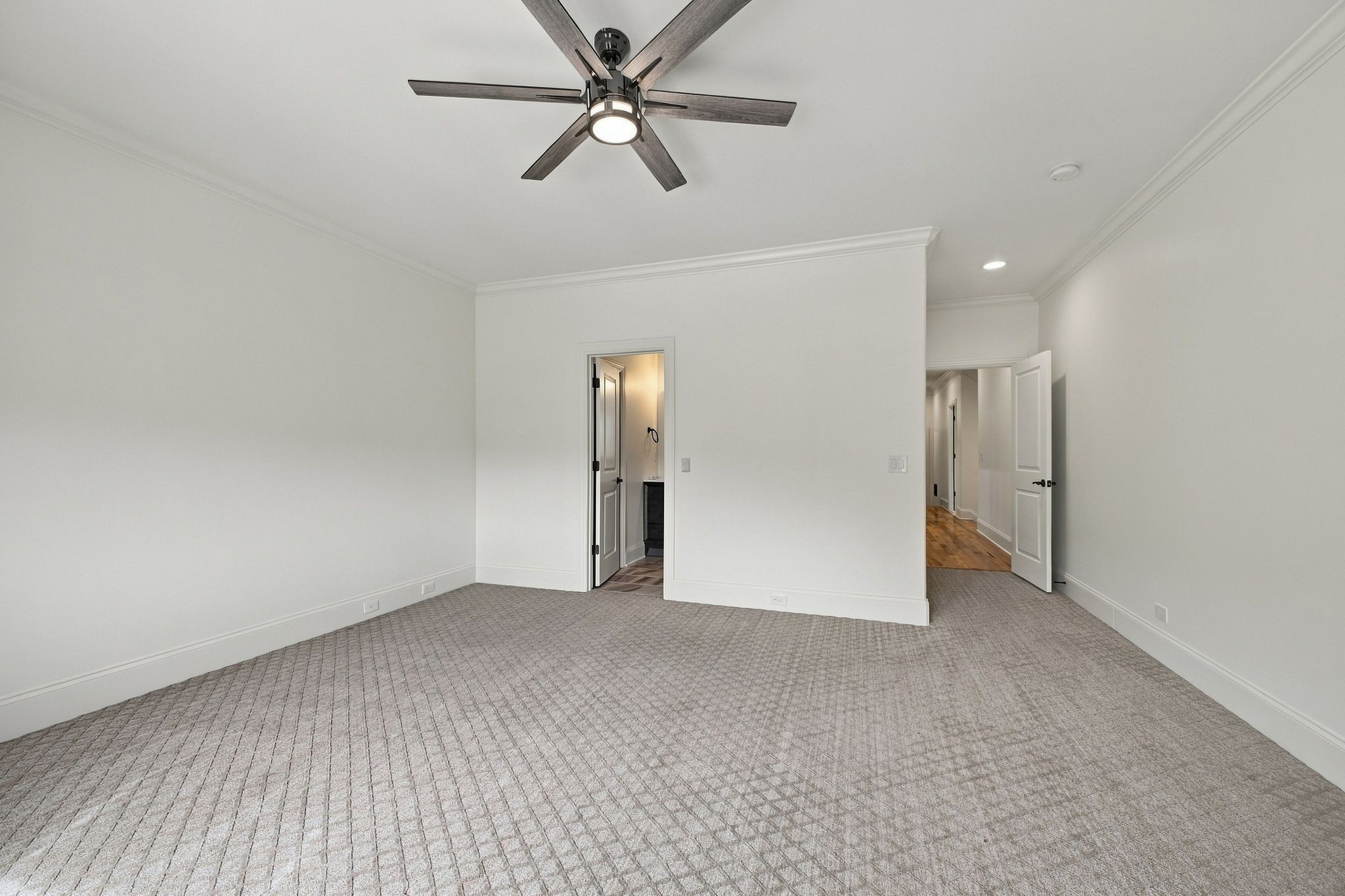 4436 Ivan Creek Dr