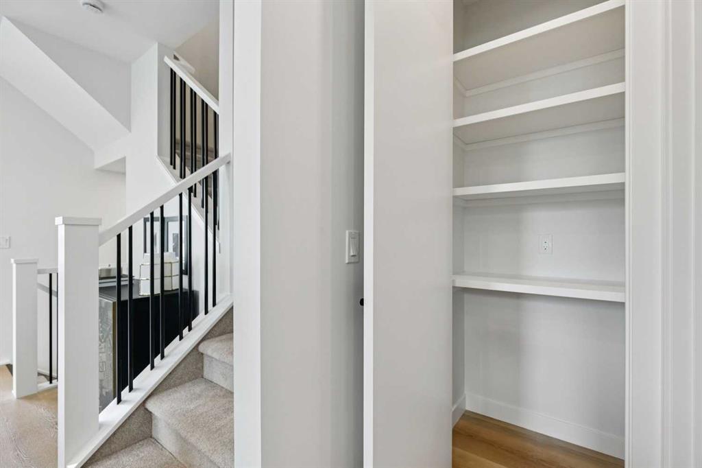 440 32 Avenue NW Unit: 3