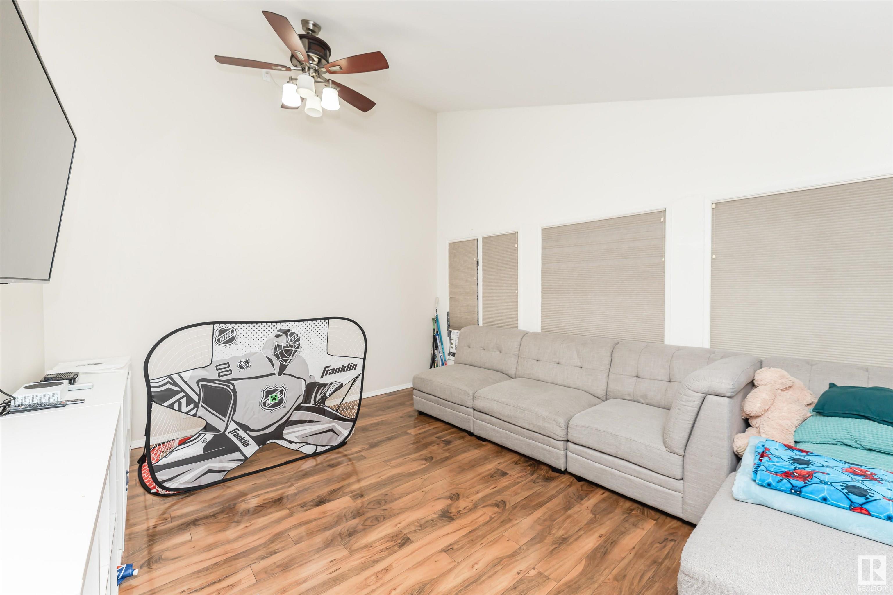 53 STURGEON RD