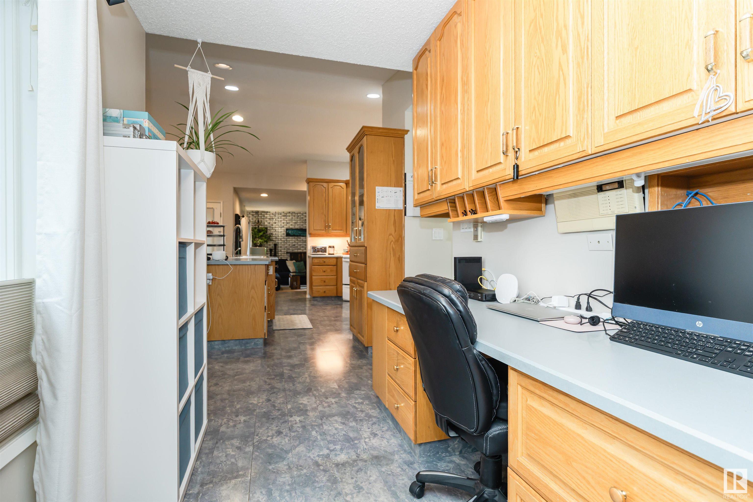 53 STURGEON RD