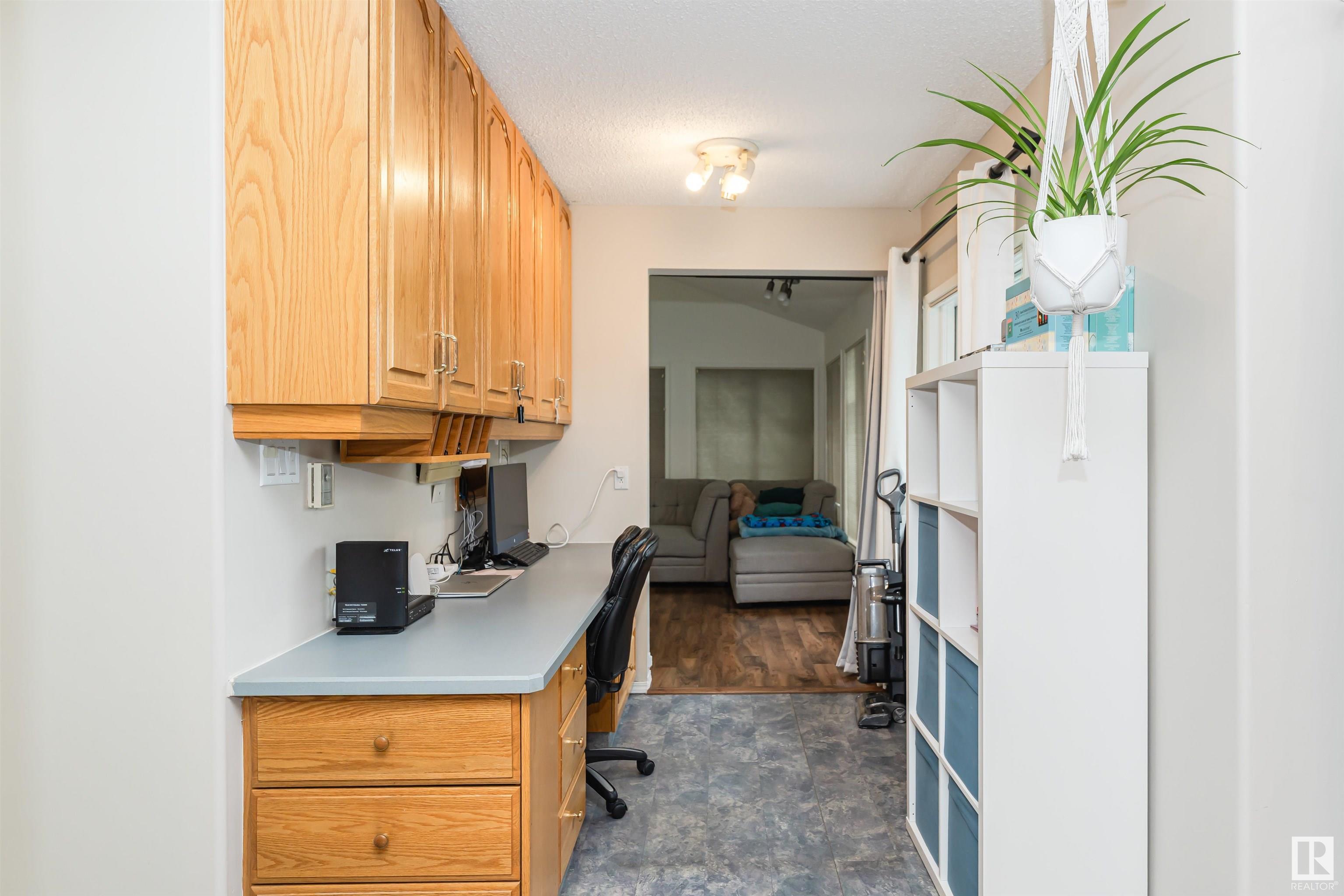 53 STURGEON RD