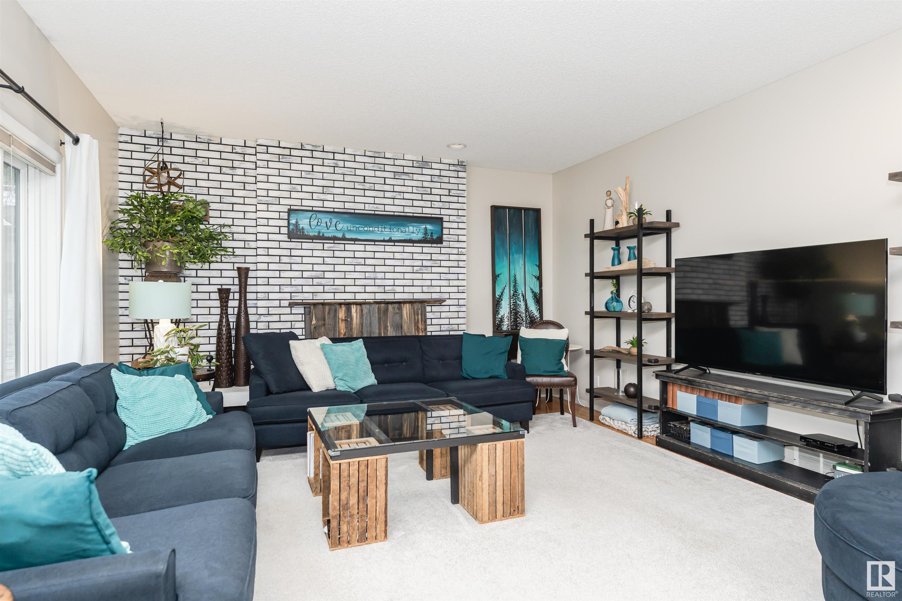 53 STURGEON RD