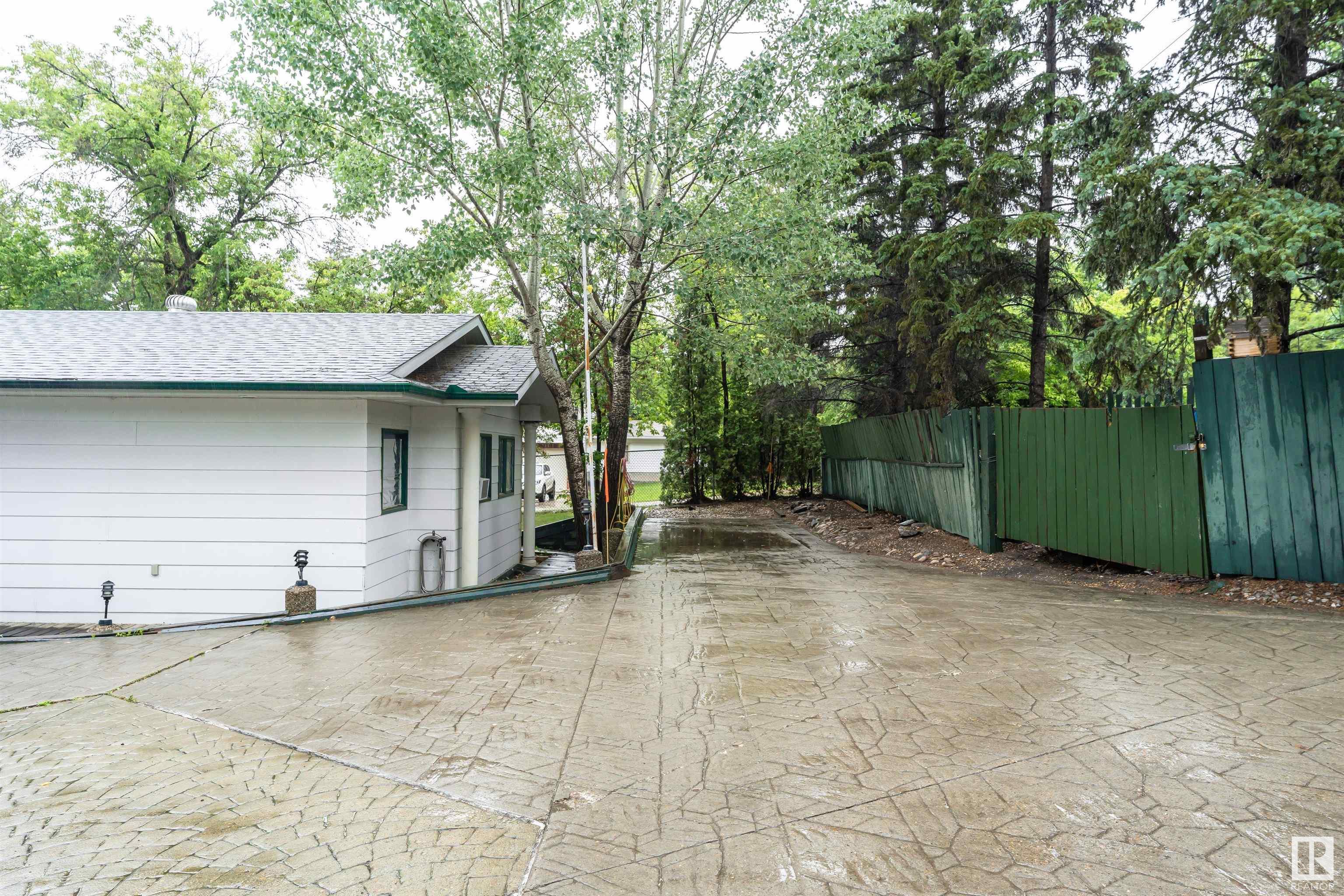 53 STURGEON RD