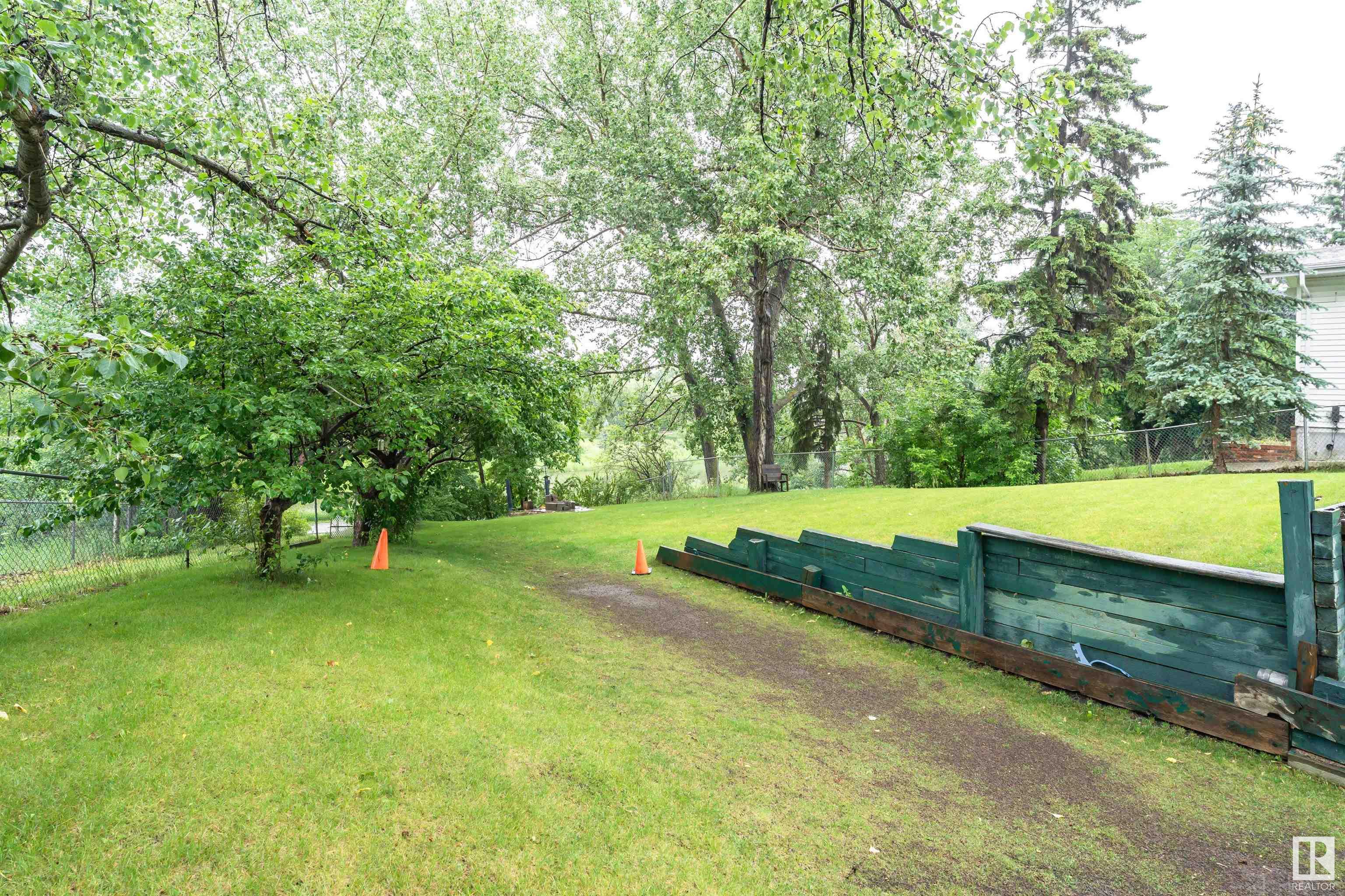53 STURGEON RD