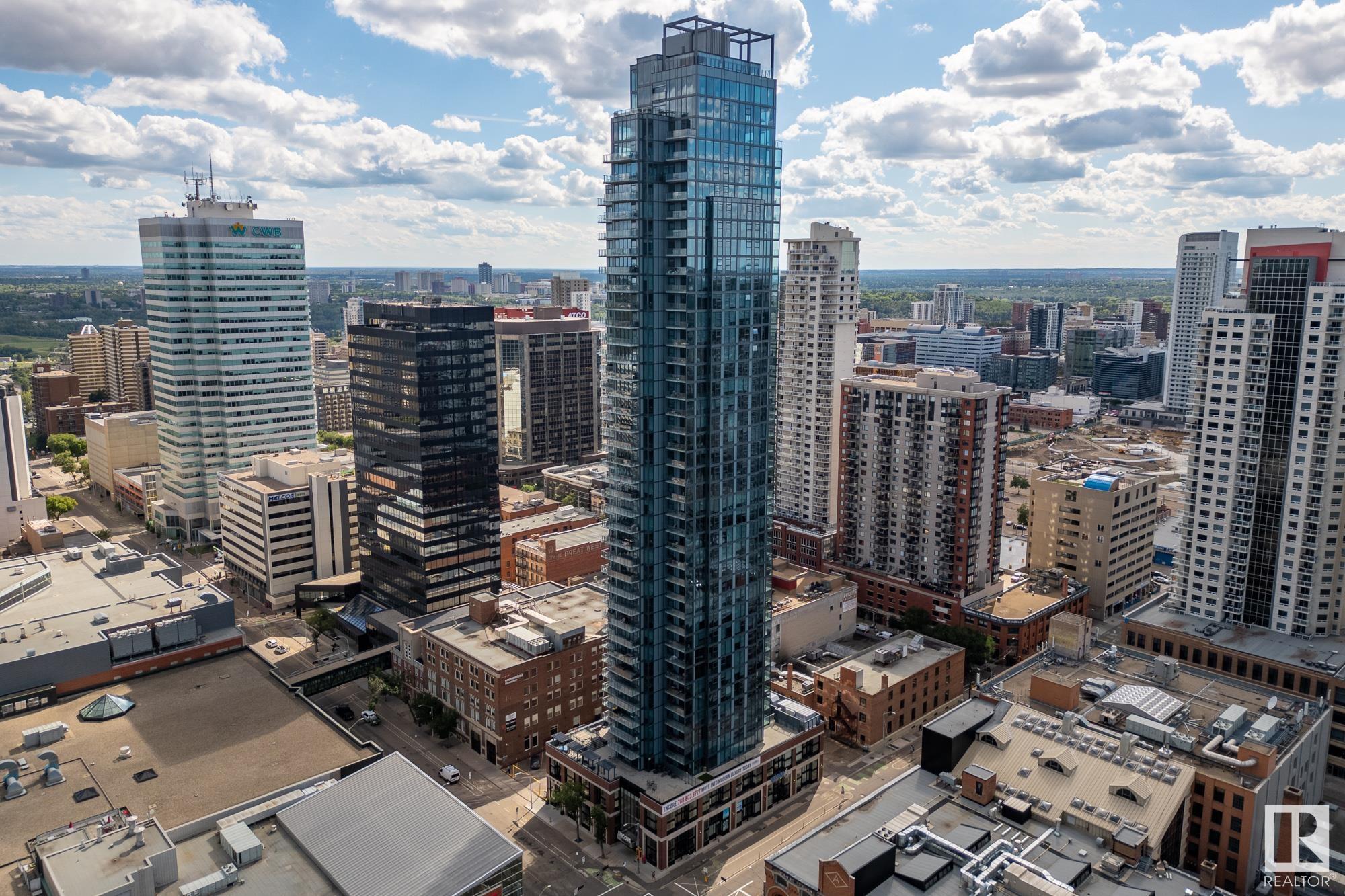 #900 10180 103 ST NW