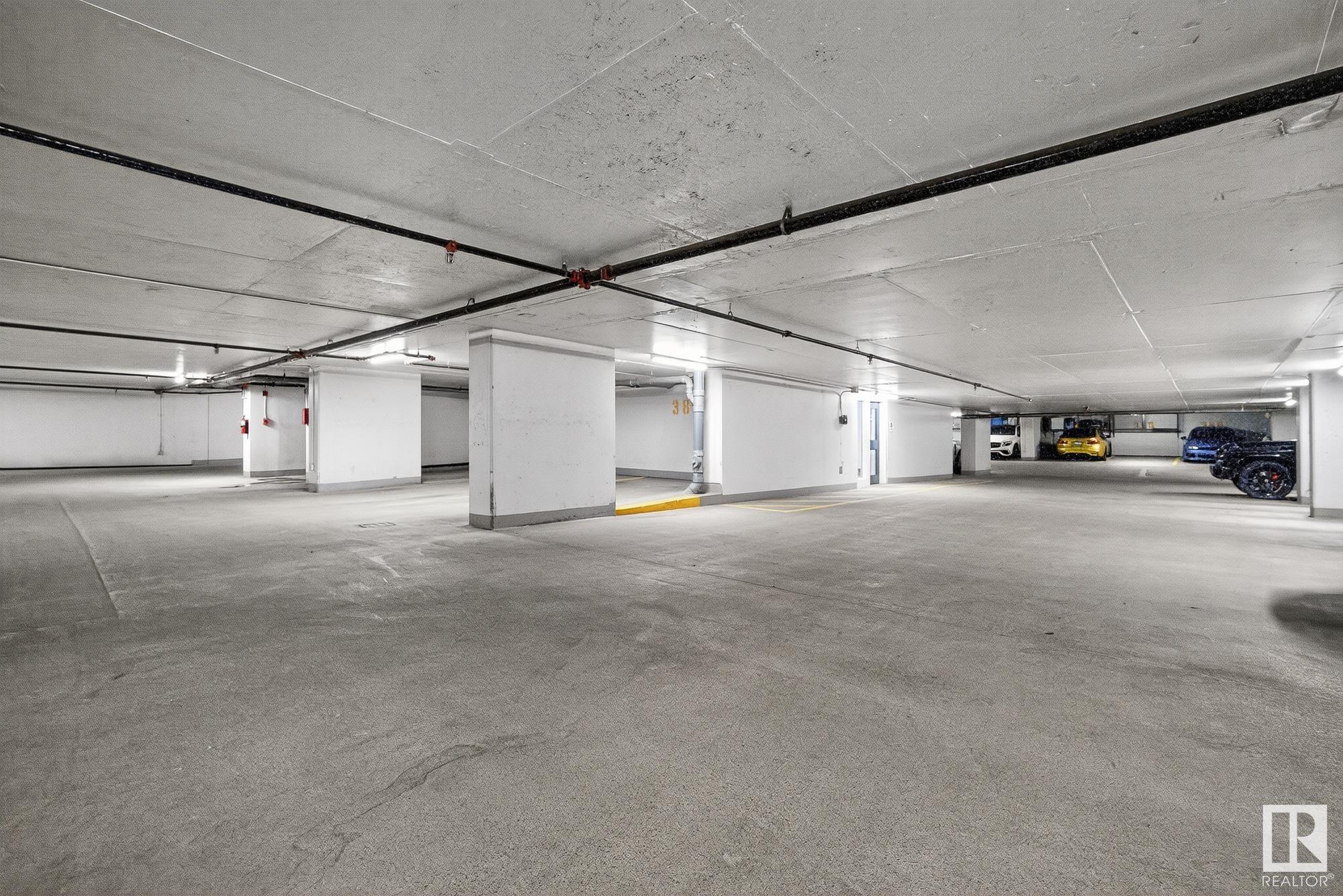 #900 10180 103 ST NW