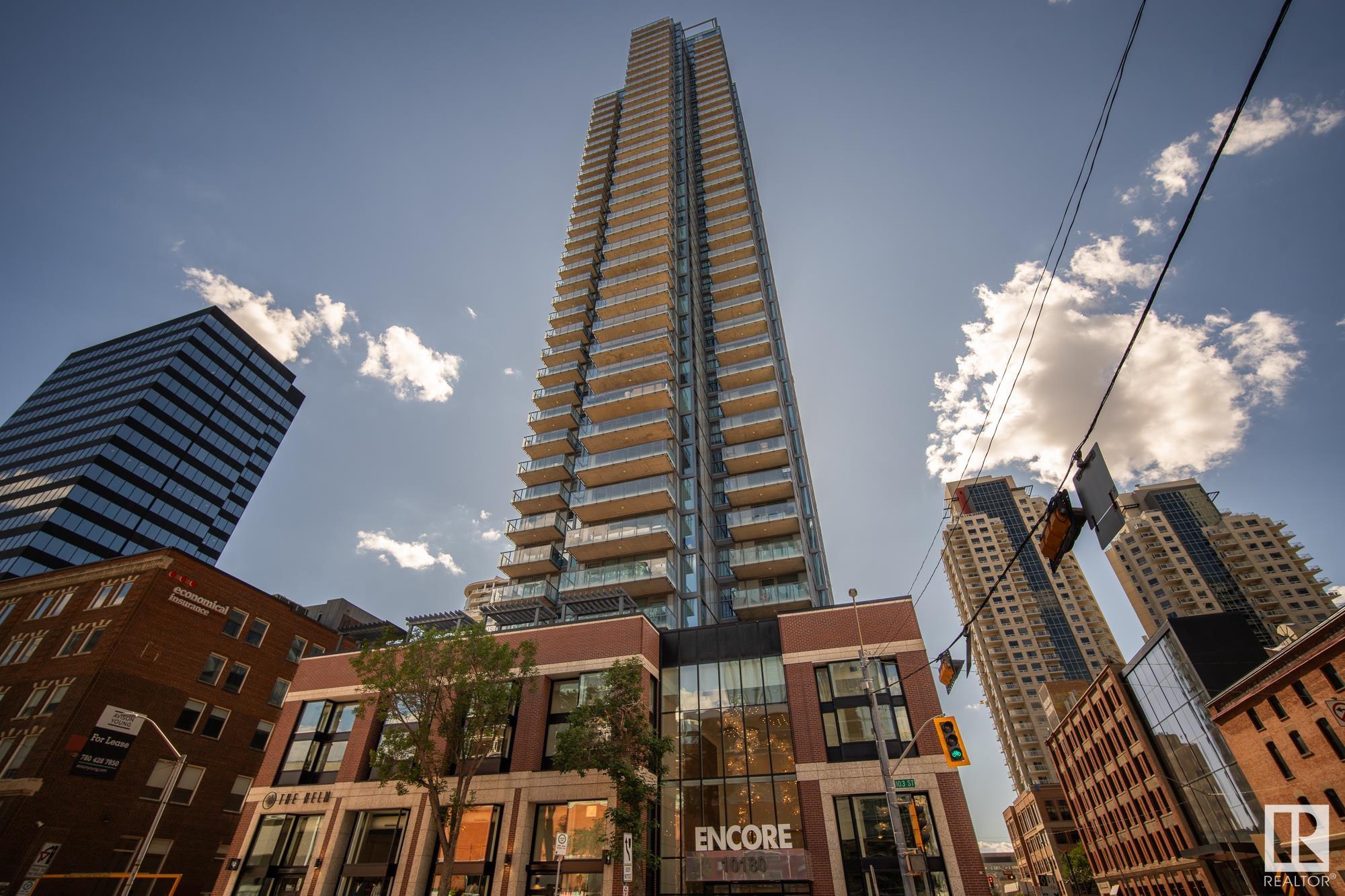 #900 10180 103 ST NW
